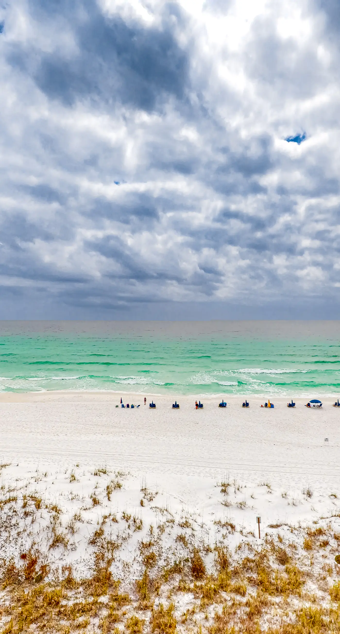 Gulf-front Condo on Fifth Floor with beach Views, pool & Gym