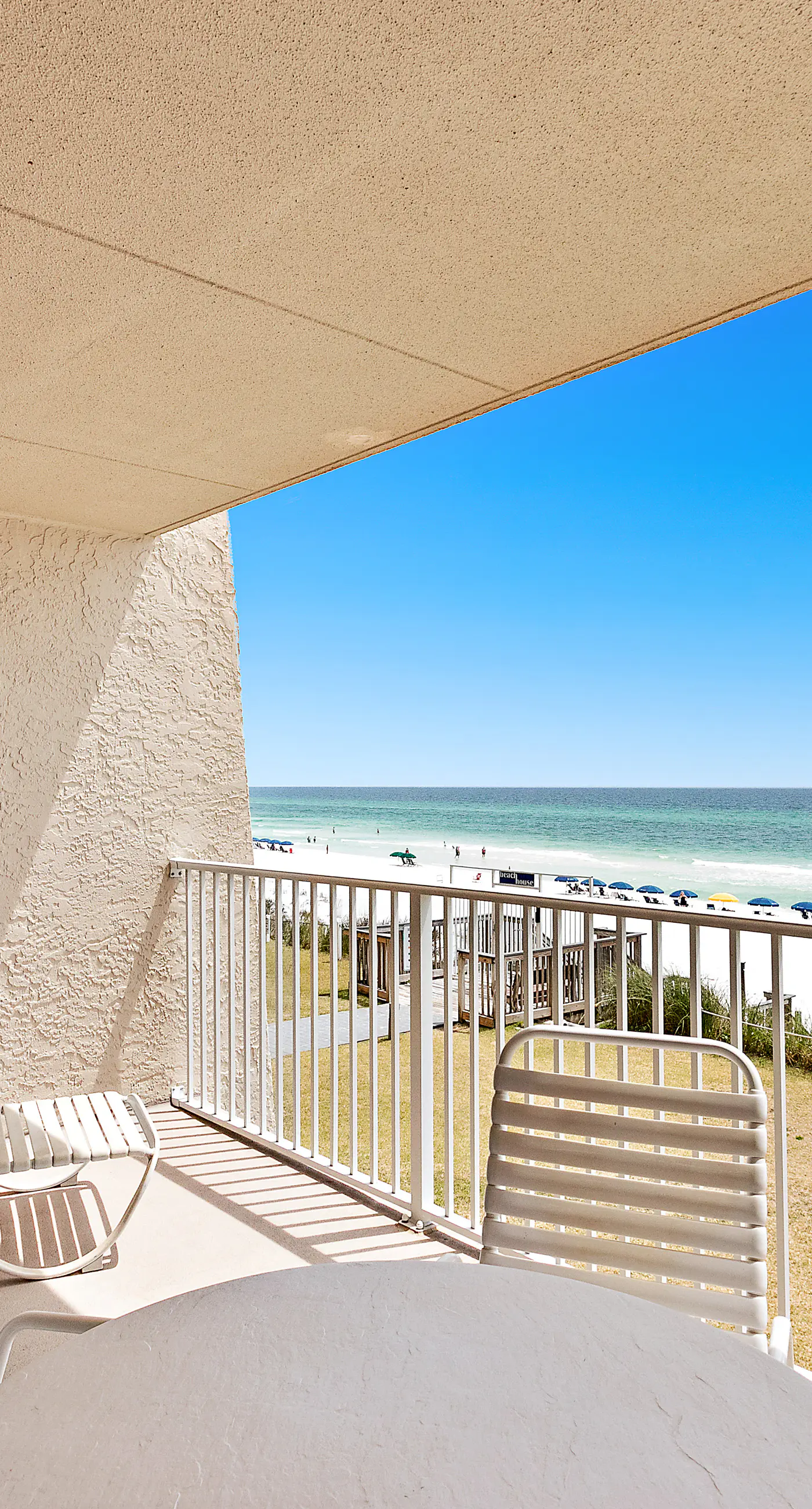 Second-Floor Gulf-front Condo with Beach Service & pool