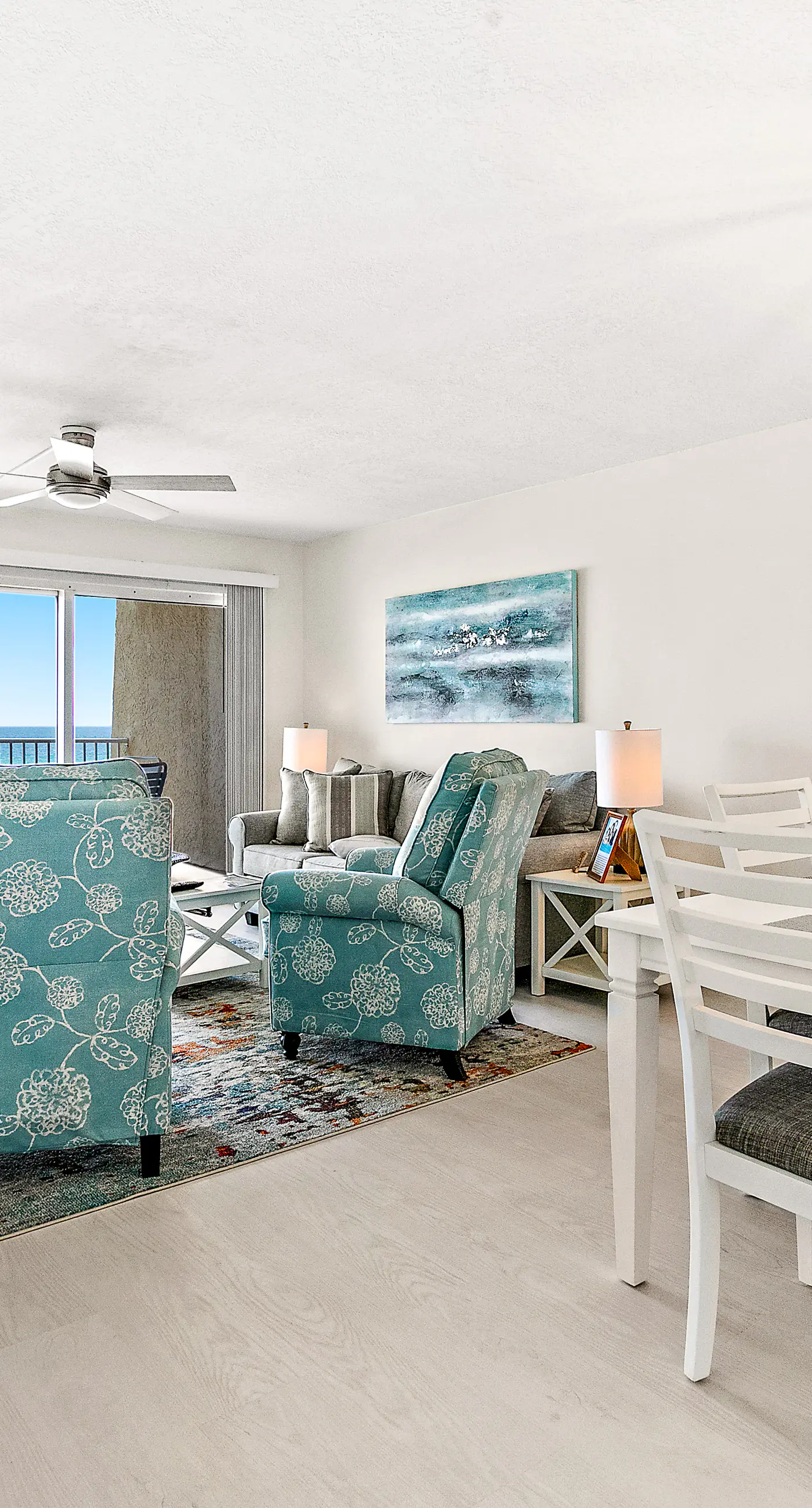 Second-Floor Gulf-front Condo with Beach Service & pool