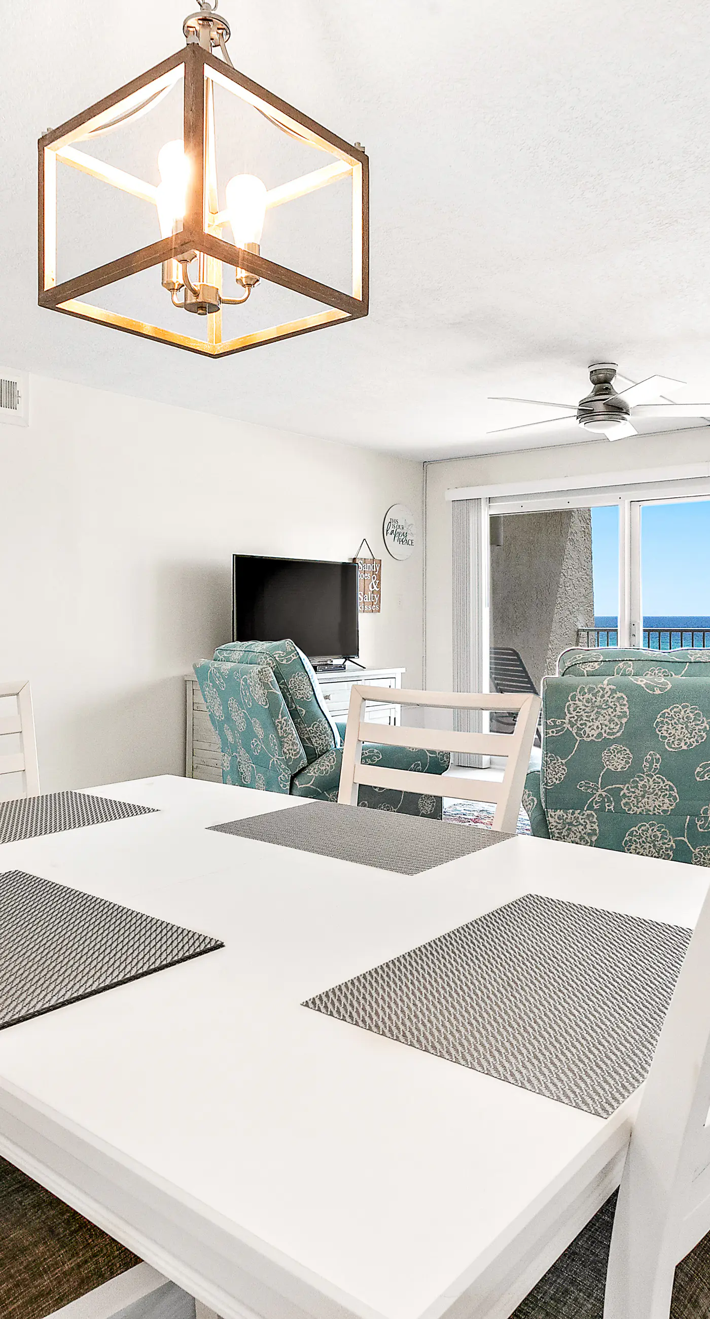 Second-Floor Gulf-front Condo with Beach Service & pool