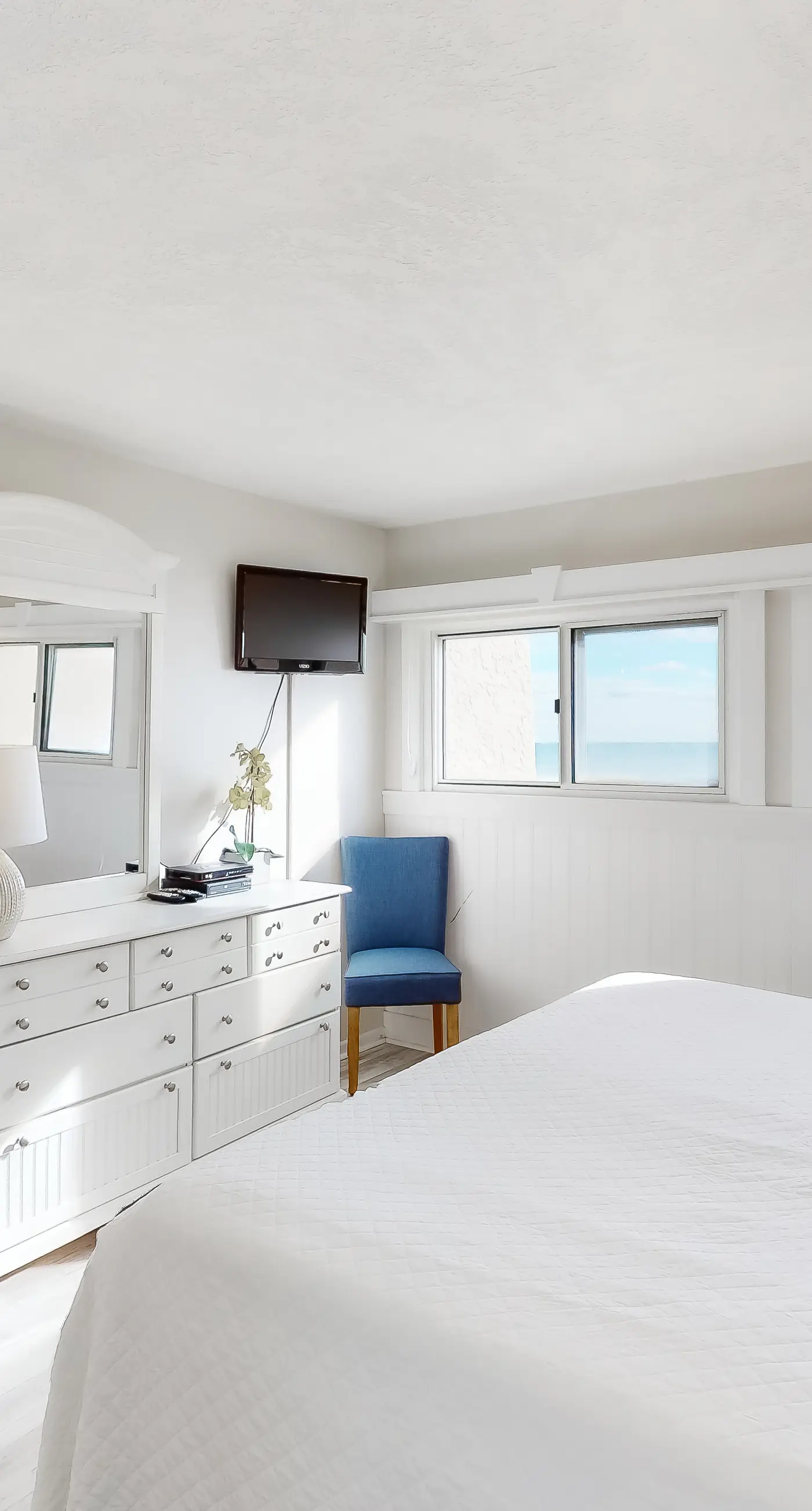 Gulf-front condo on bike path with beach views, outdoor pool, tennis & gym