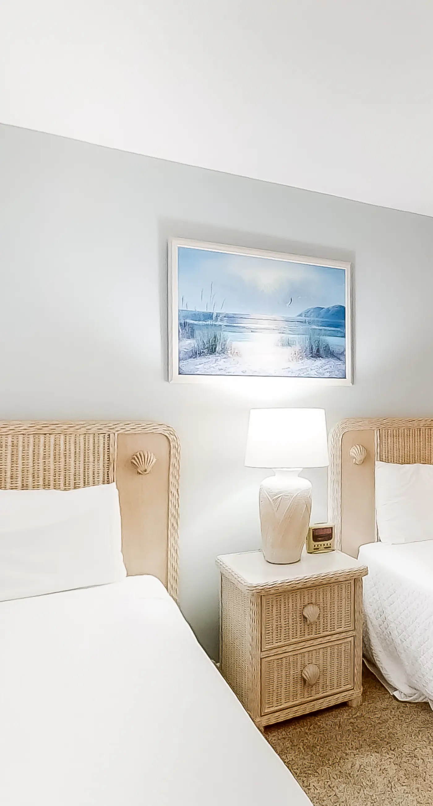 Bright oceanfront condo on 3rd floor with Gulf views, outdoor pool & gym