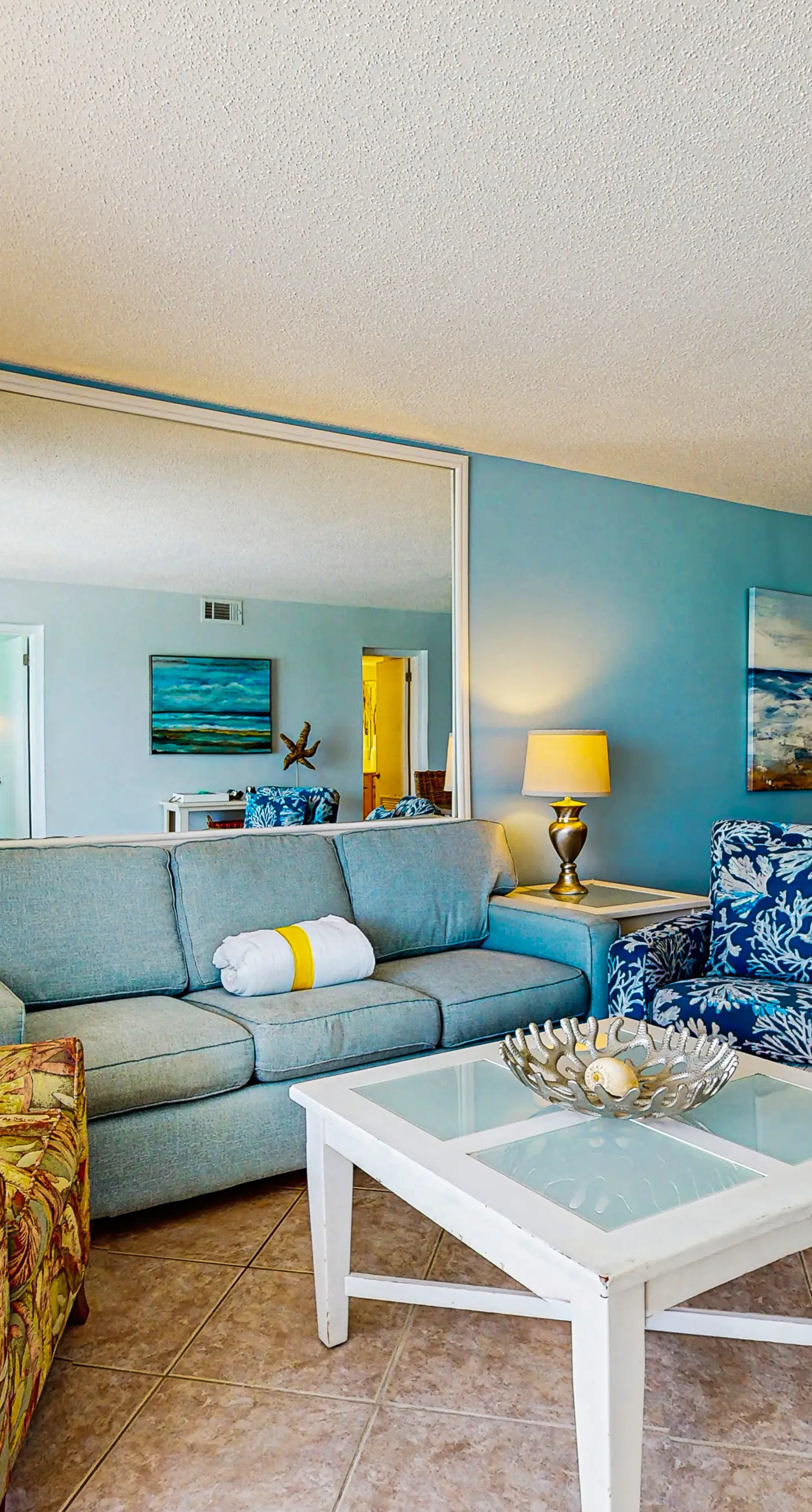 Gulf & Beachfront Condo on Fourth Floor with ocean Views, pool