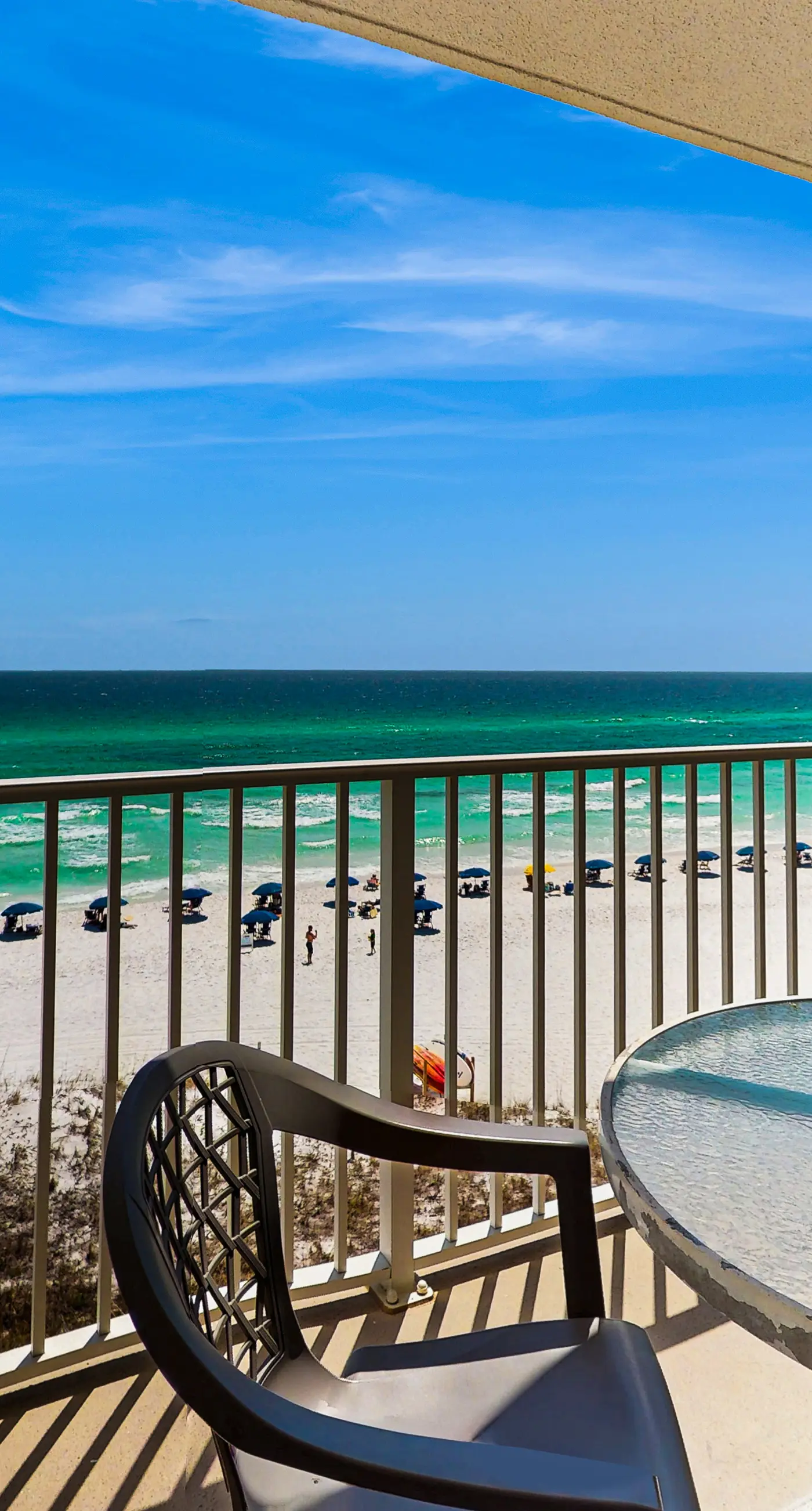 Gulf & Beachfront Condo on Fourth Floor with ocean Views, pool