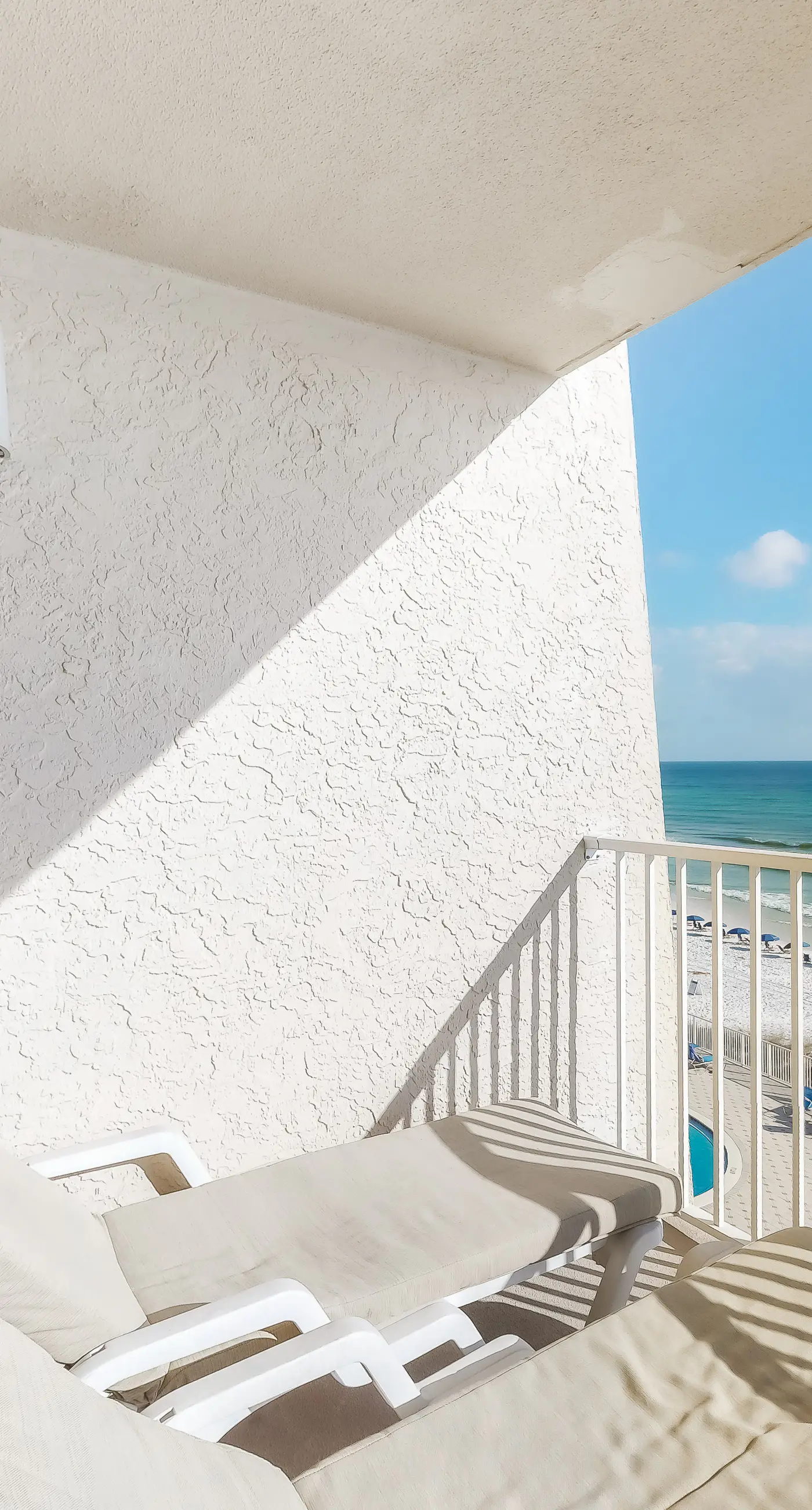 Beach & Gulf-front Condo on Fifth Floor with outdoor Pool, Gym