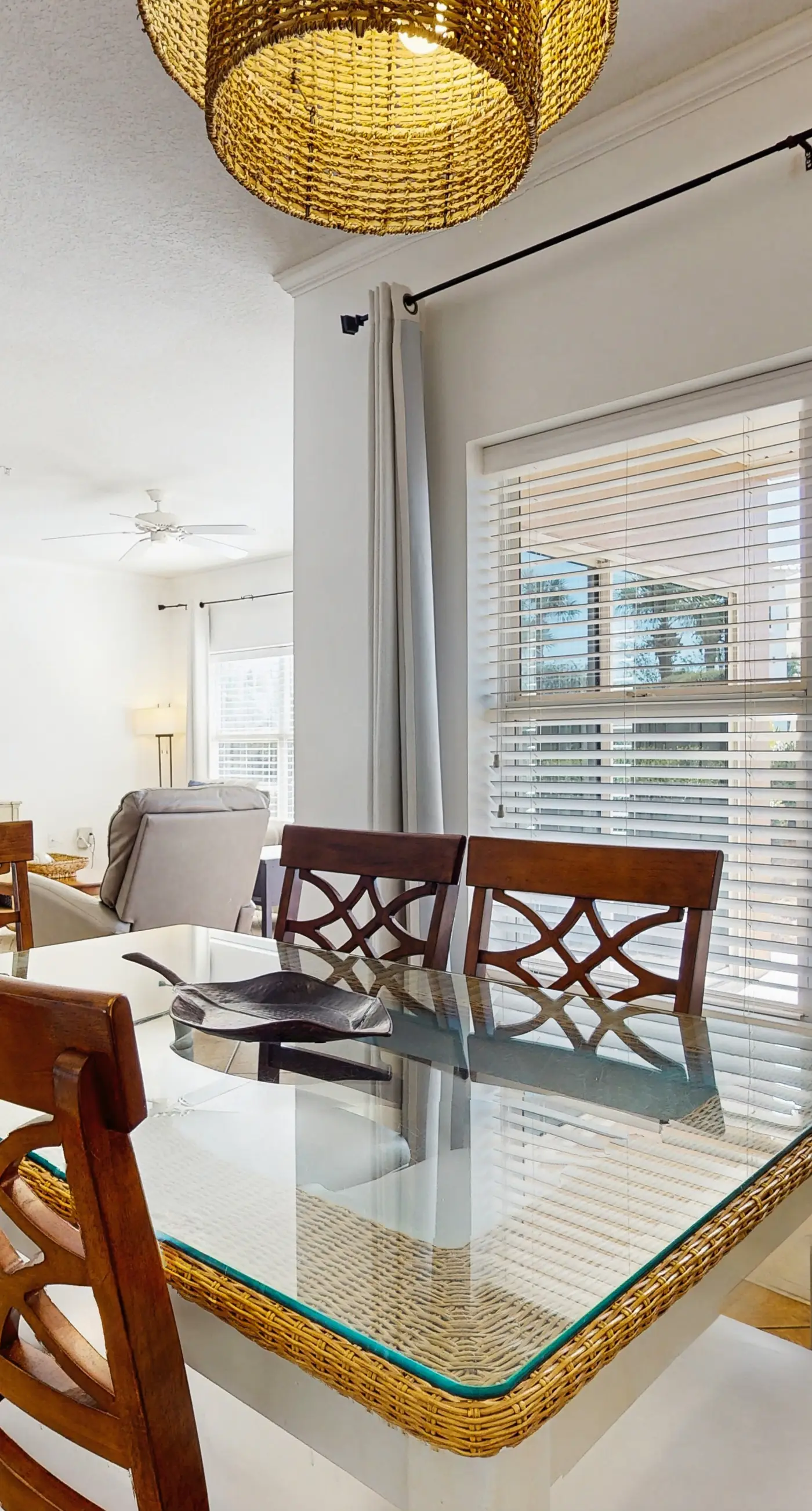 Comfortable ground floor condo with pool & hot tub access, W&D, WiFi, and AC