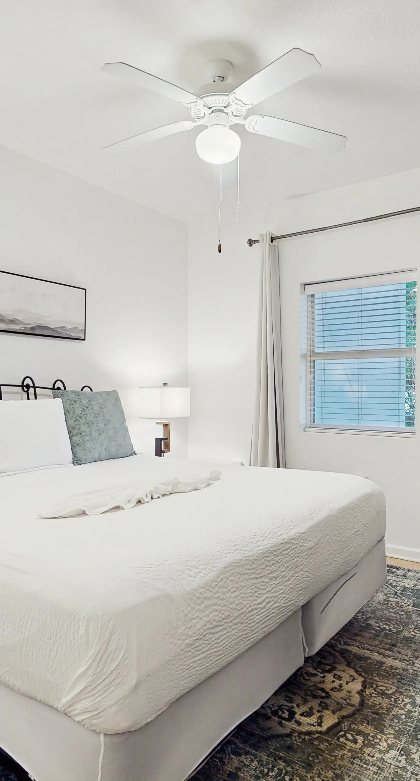 Comfortable ground floor condo with pool & hot tub access, W&D, WiFi, and AC