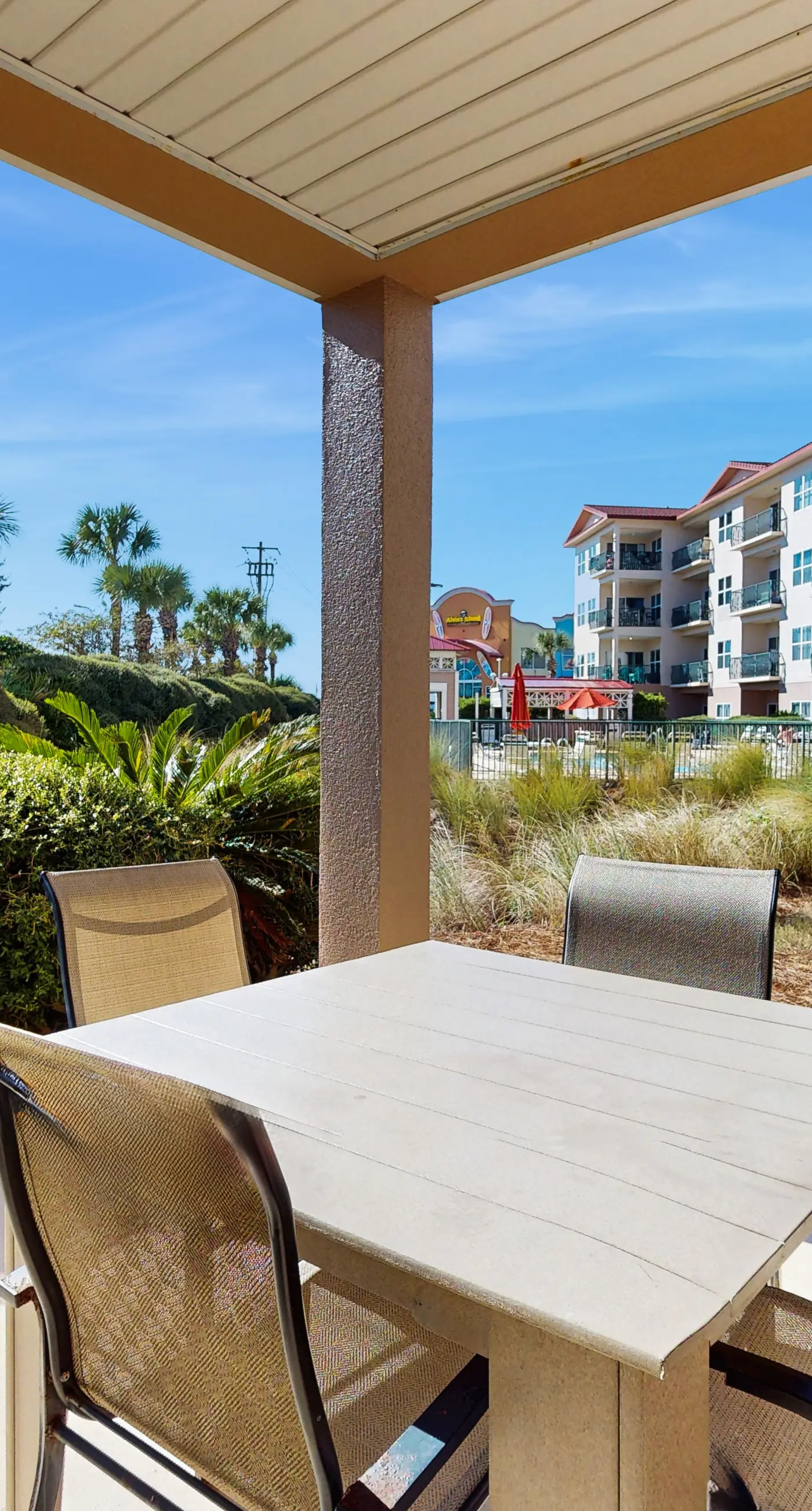 Comfortable ground floor condo with pool & hot tub access, W&D, WiFi, and AC