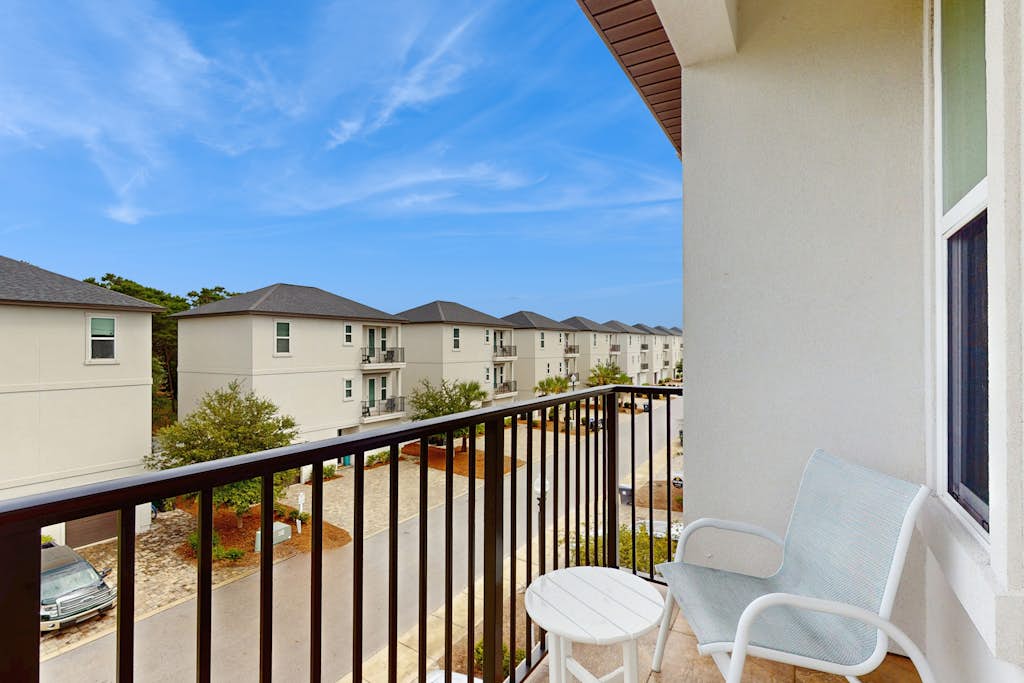 Spacious private home with patio, balconies, close to beaches & shared pool