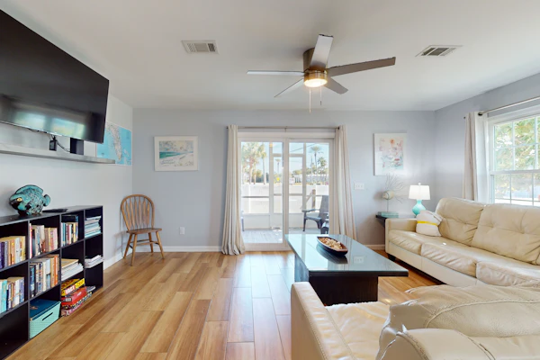 Summer Lake Townhomes 23