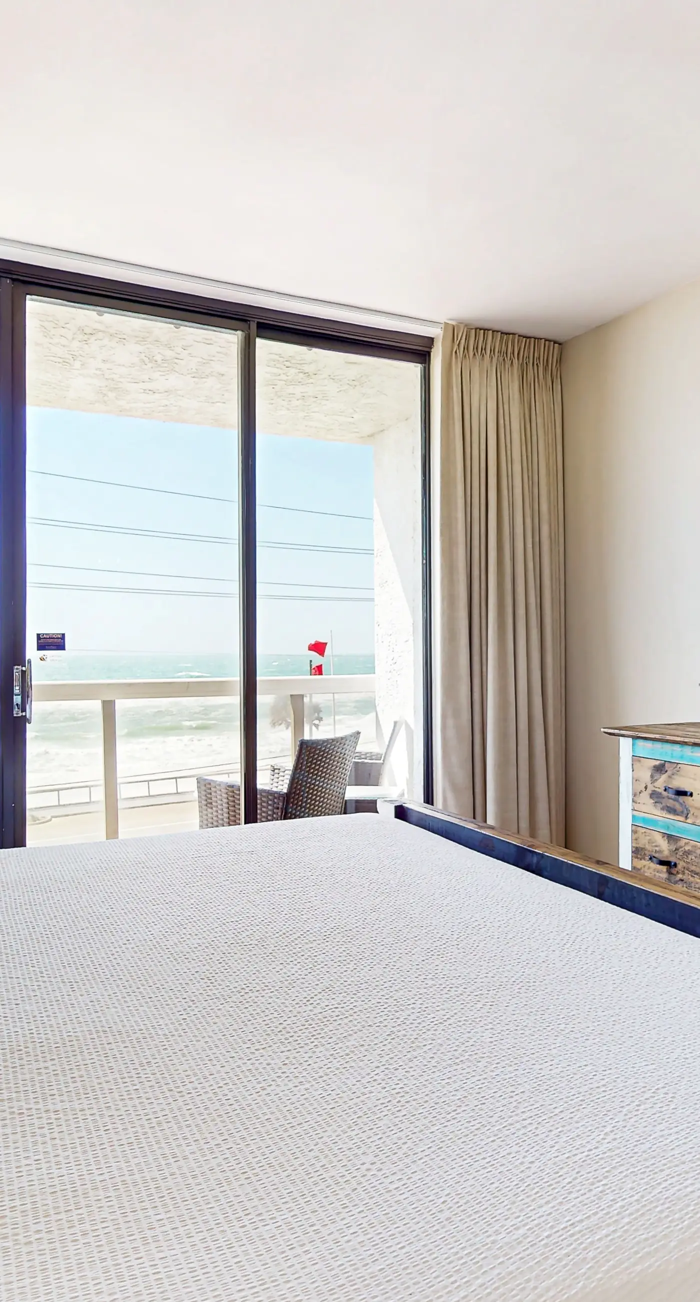 Beautiful Gulf-front retreat w/central AC, shared pool & hot tub, free WiFi,