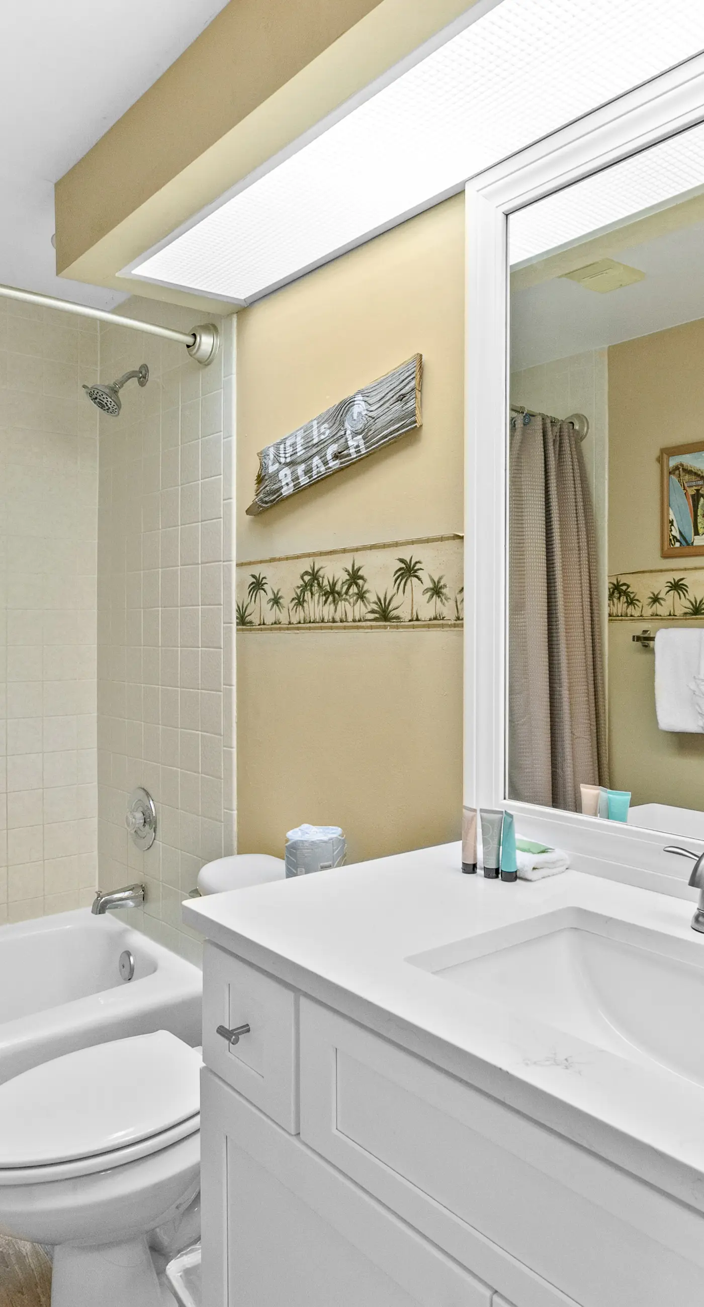 Surfside Resort 808b