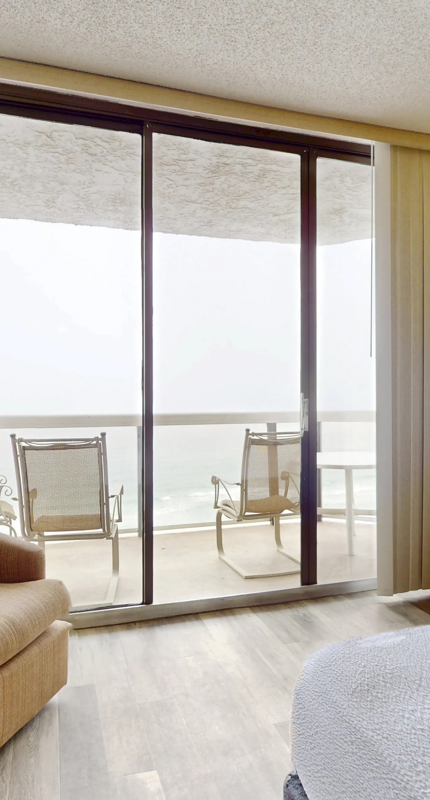 Cozy beachfront condo with shared pool and easy beach access