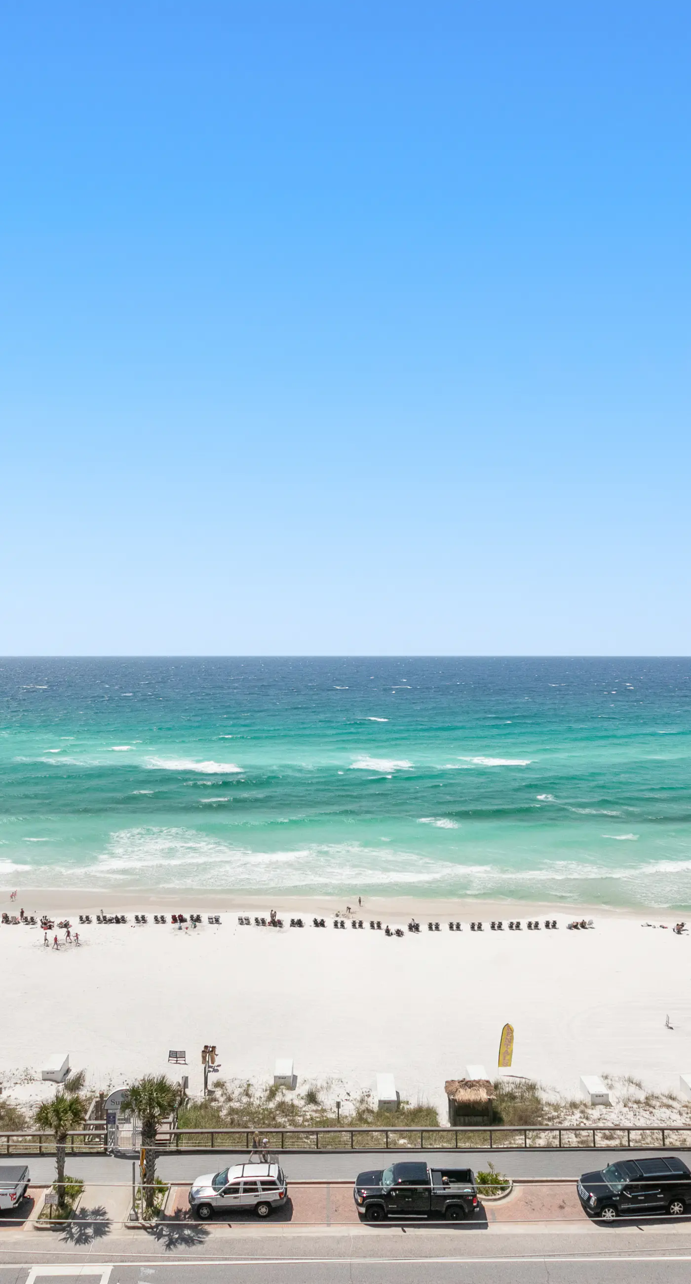 Cozy beachfront condo with shared pool and easy beach access