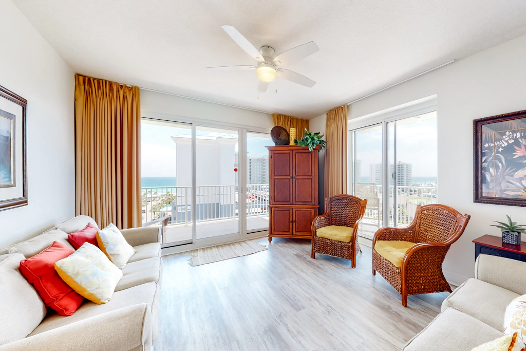 Luxurious Gulf view home w/ a private balcony, shared pool, & on-site golf