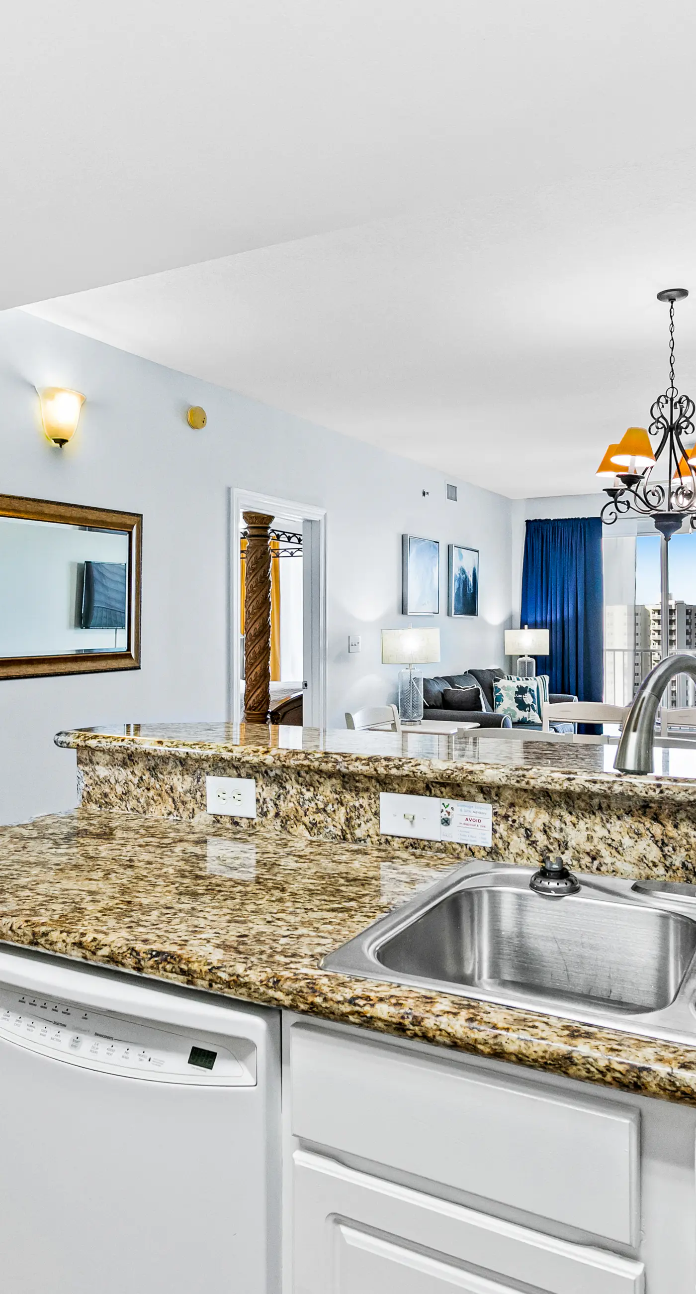 Snowbird-friendly, 11th floor beach condo with balcony, beach views, & shared pool