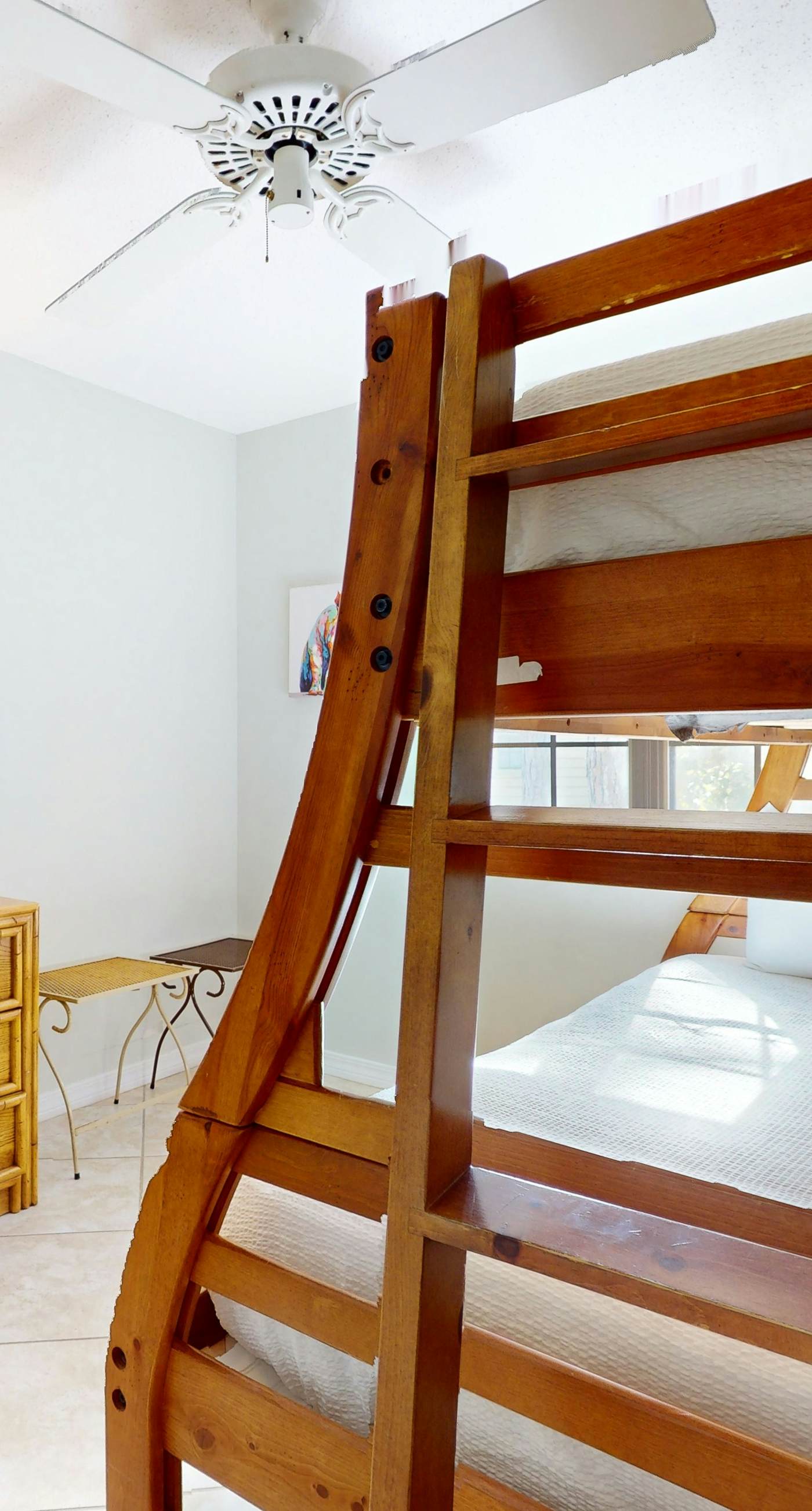 Lakefront condo with on-site golf, pool access, tennis, gym, & balcony