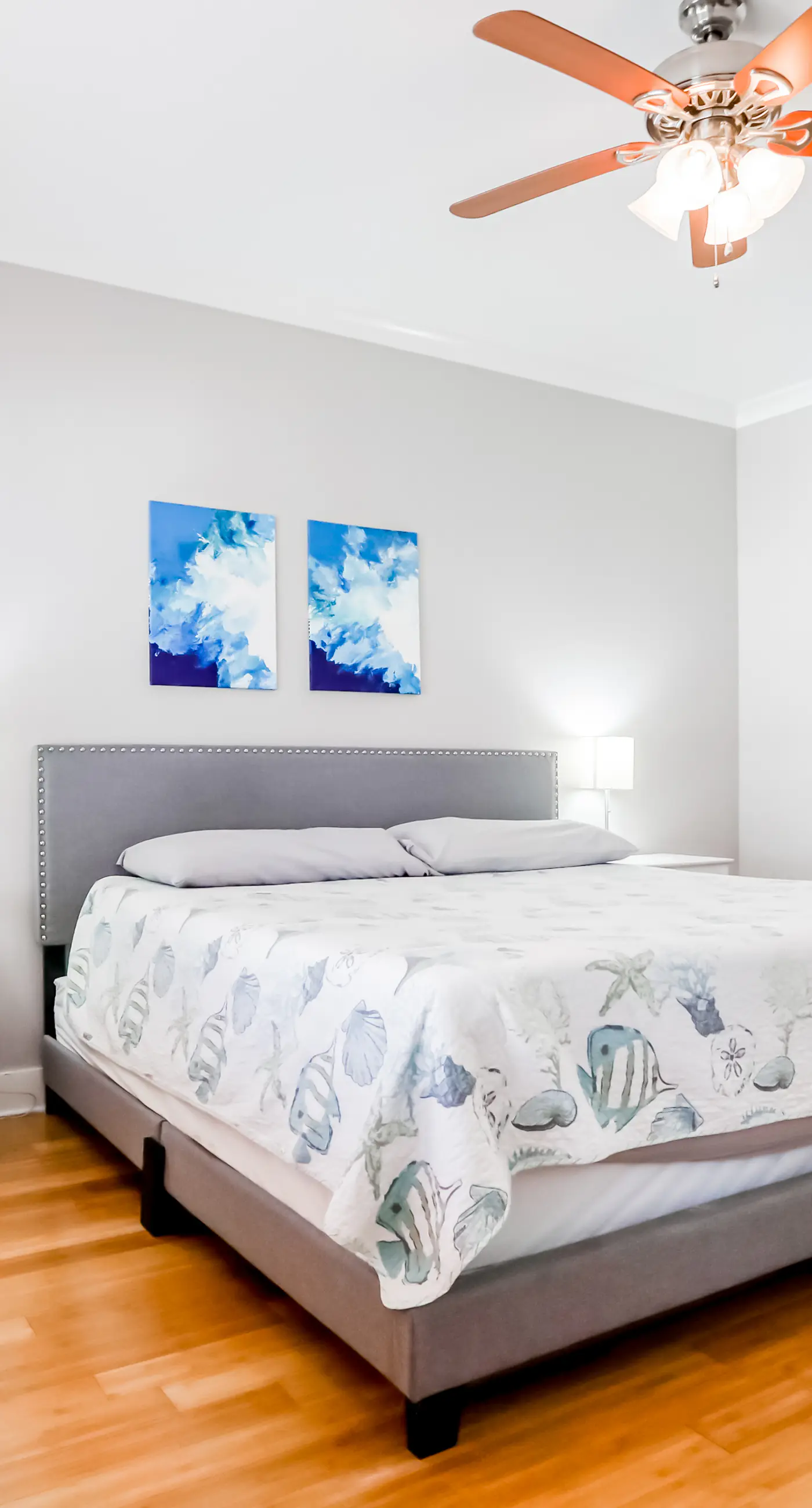 Dog-friendly coastal haven with 3 bikes, pool & easy beach access