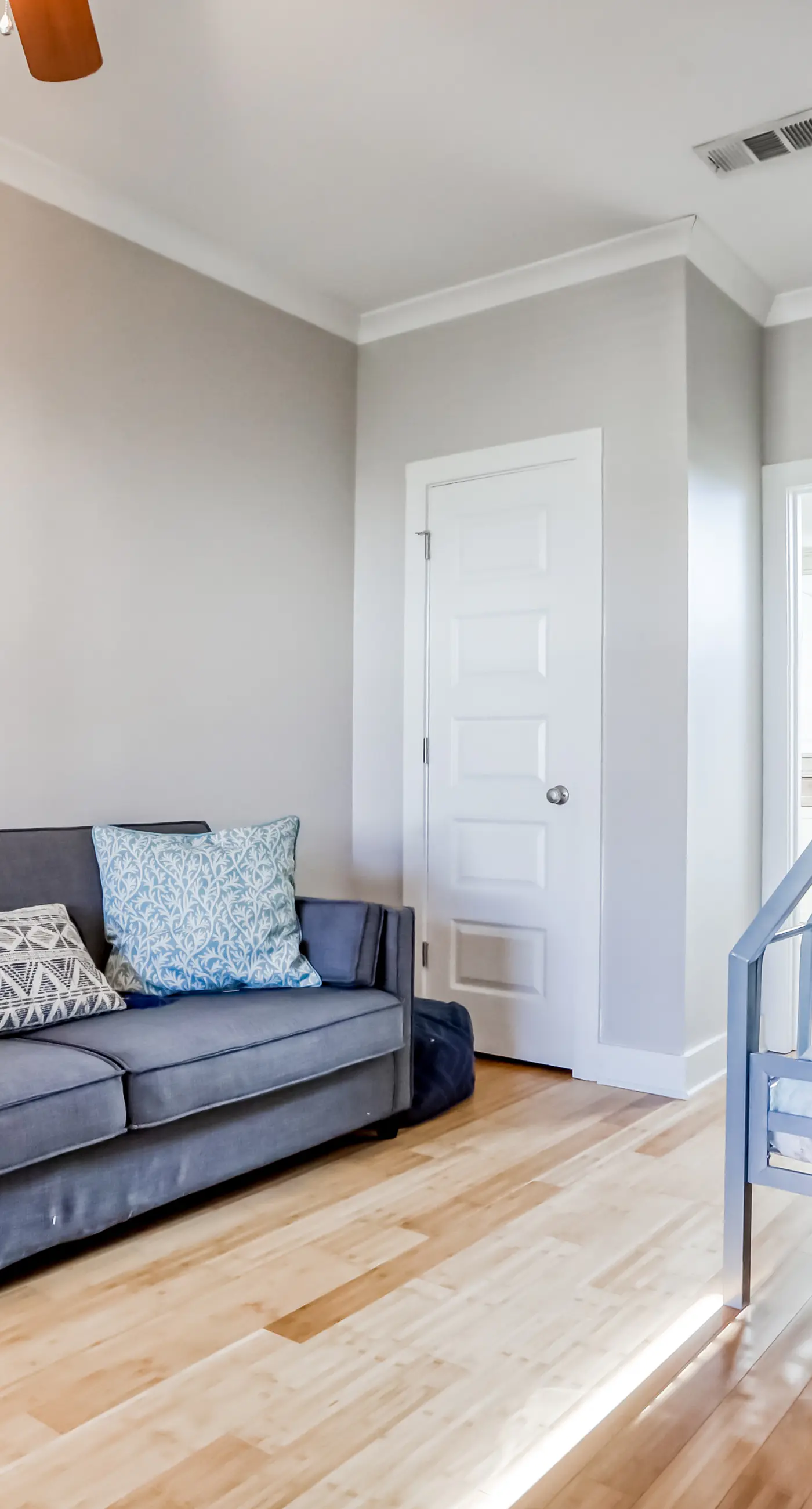 Dog-friendly coastal haven with 3 bikes, pool & easy beach access