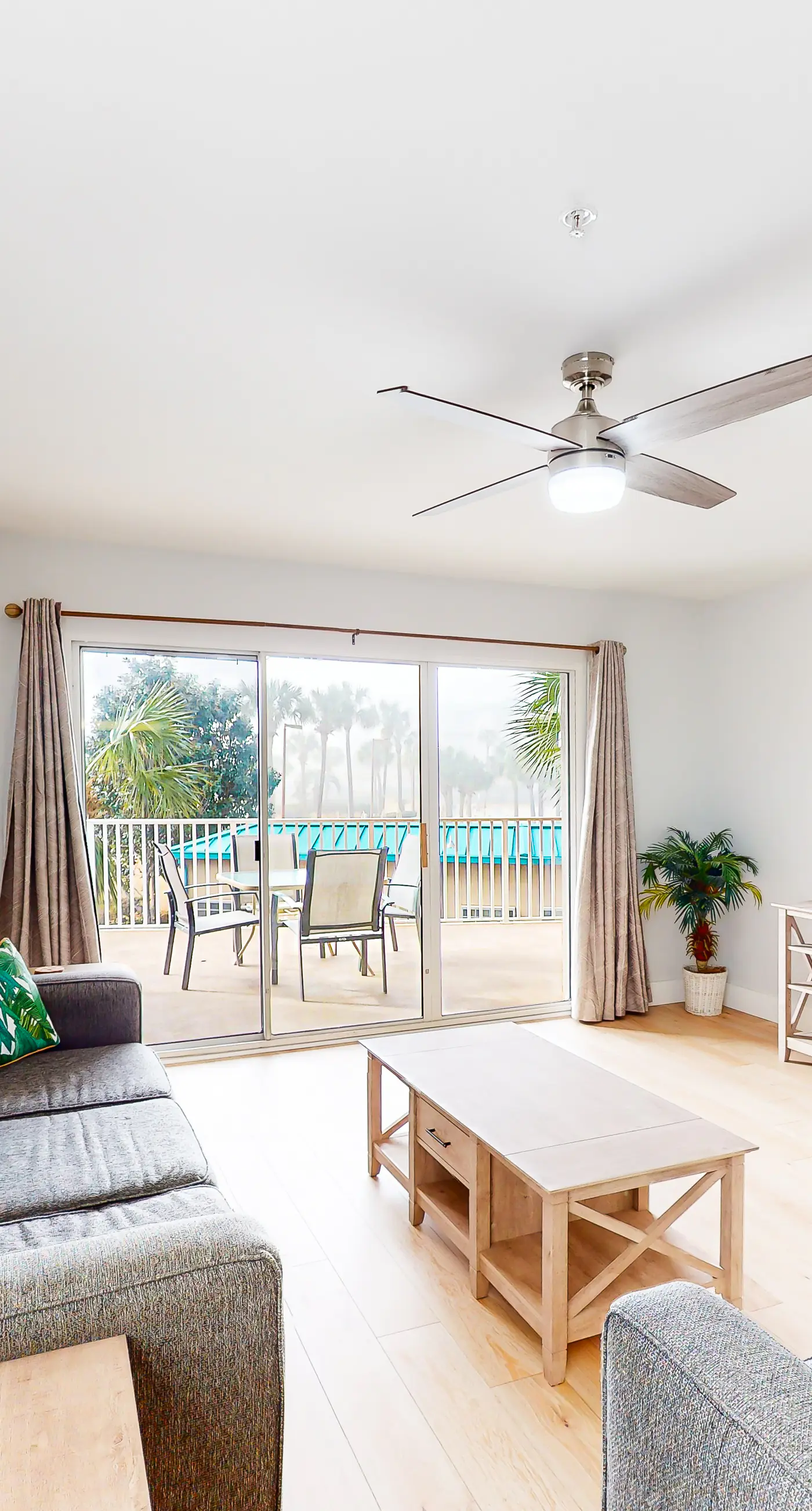 Gulf-view condo near beach with balcony, W&D, pool, gym, & WiFi - snowbirds OK