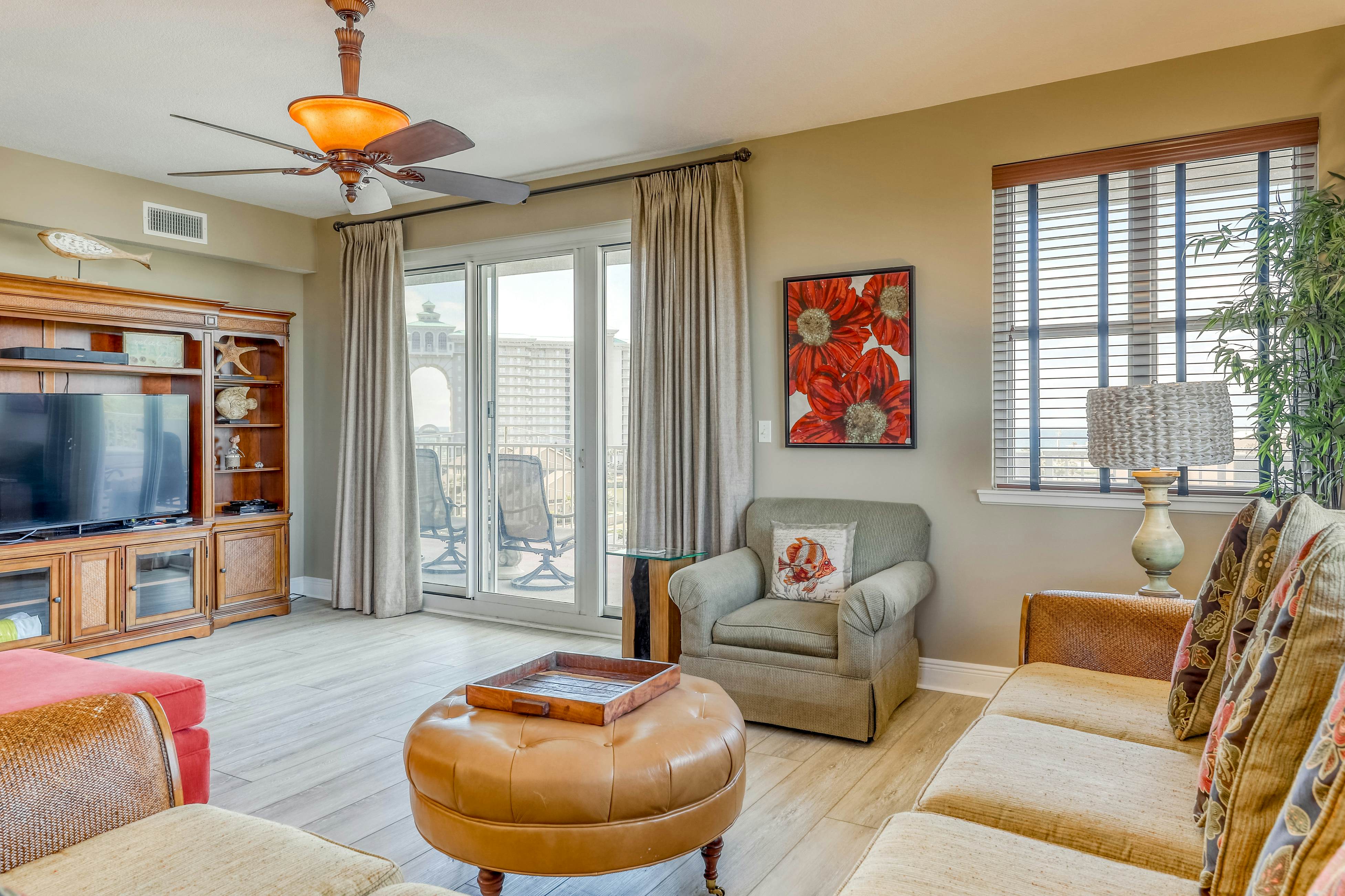 Fantastic & spacious coastal condo with a shared pool and on-site golf