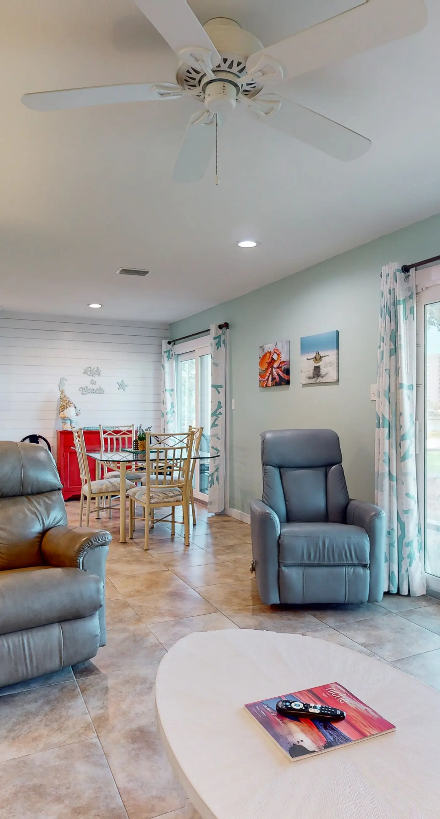 Sunny condo with lake views, outdoor pool, fast WiFi, tennis & central AC