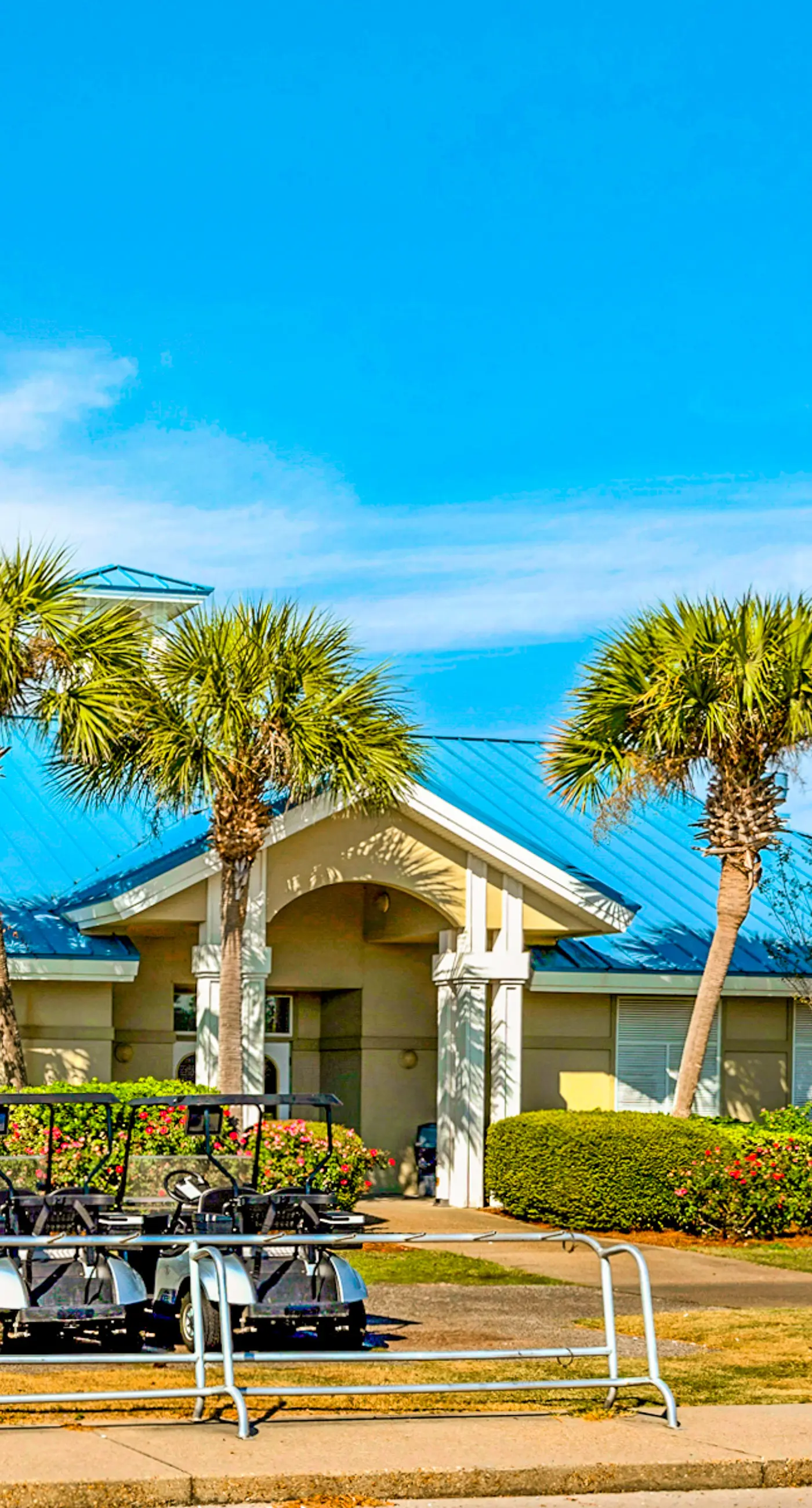 Sunny condo with lake views, outdoor pool, fast WiFi, tennis & central AC