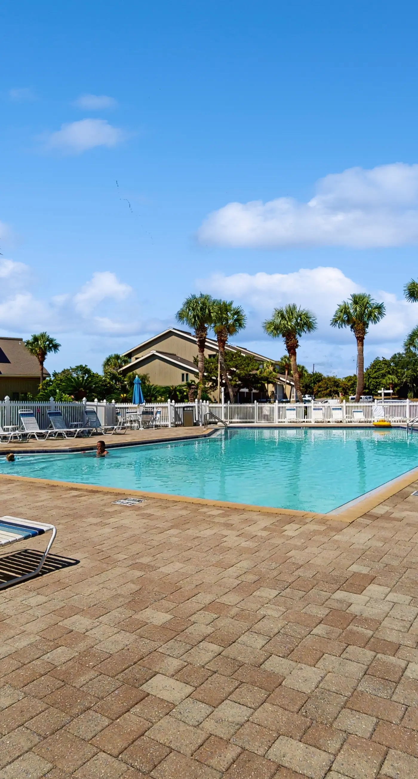 Lakefront condo near the beach with shared pool & two balconies - snowbird friendly