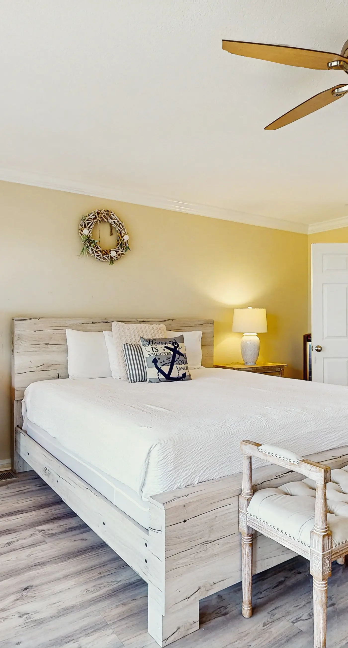 Lakefront condo near the beach with shared pool & two balconies - snowbird friendly