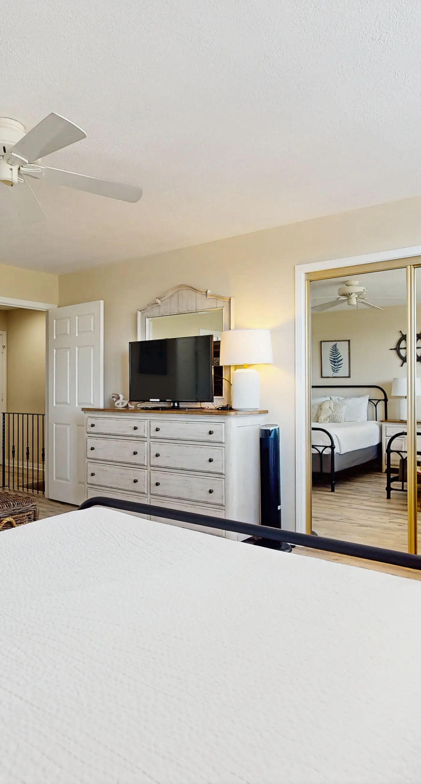 Lakefront condo near the beach with shared pool & two balconies - snowbird friendly