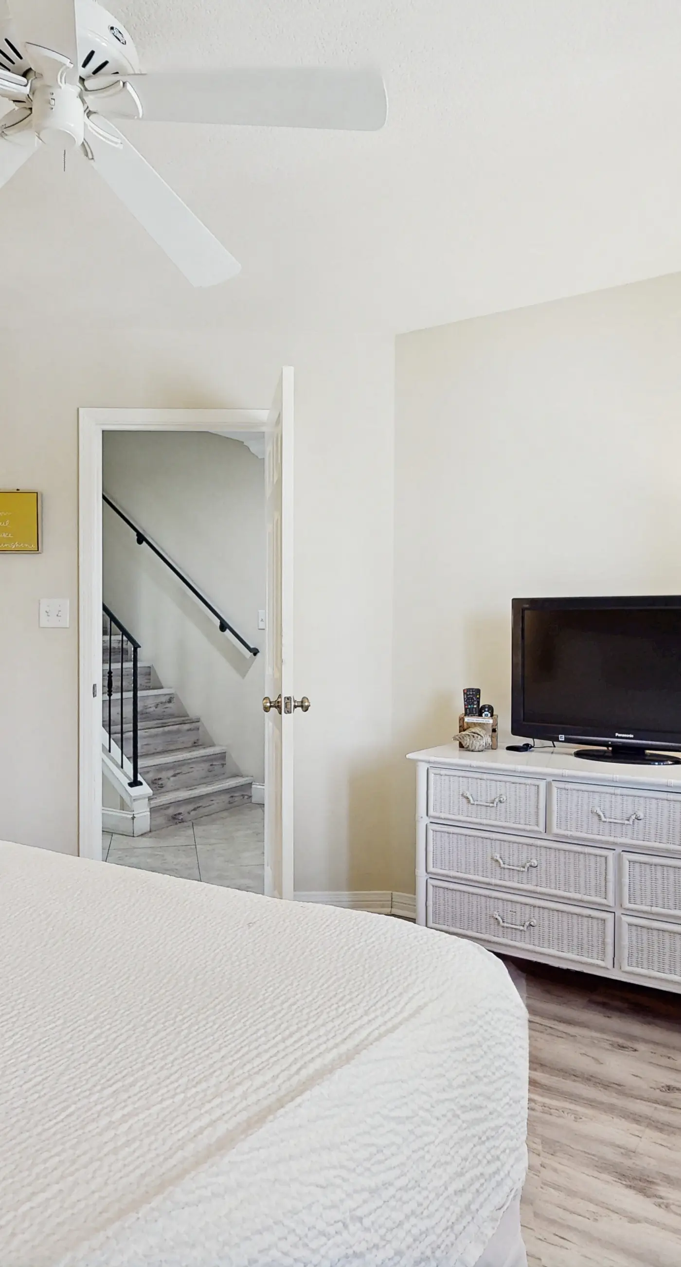 Lakefront condo near the beach with shared pool & two balconies - snowbird friendly