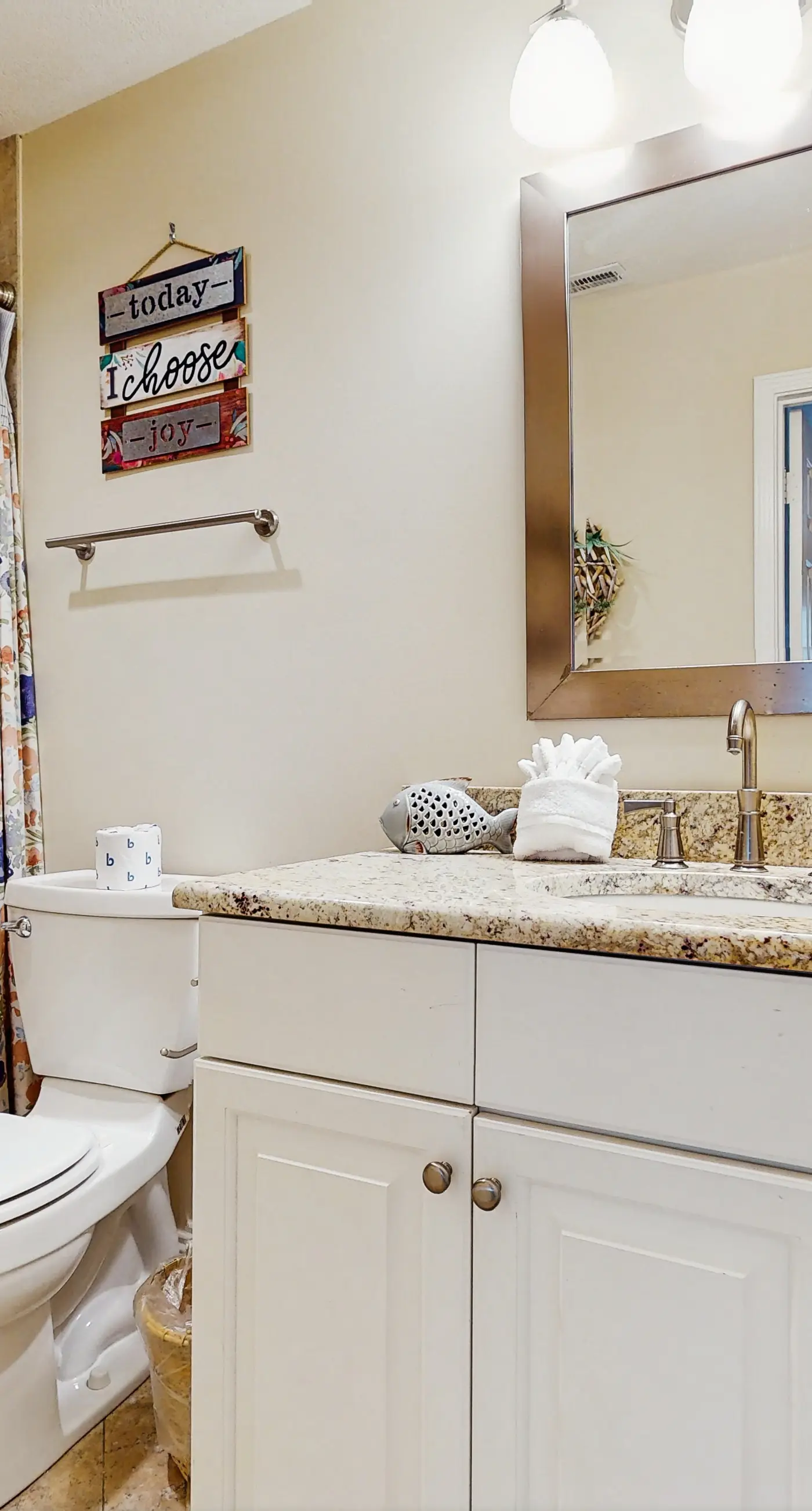Lakefront condo near the beach with shared pool & two balconies - snowbird friendly
