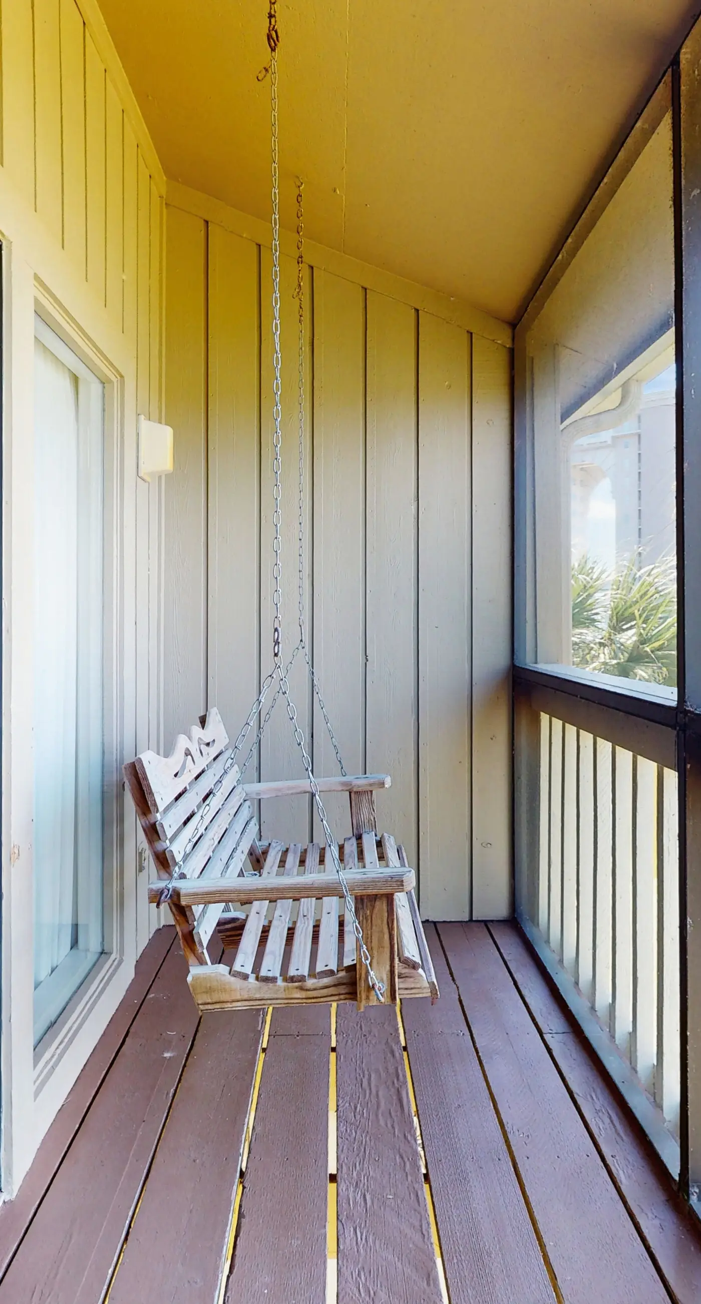 Lakefront condo near the beach with shared pool & two balconies - snowbird friendly