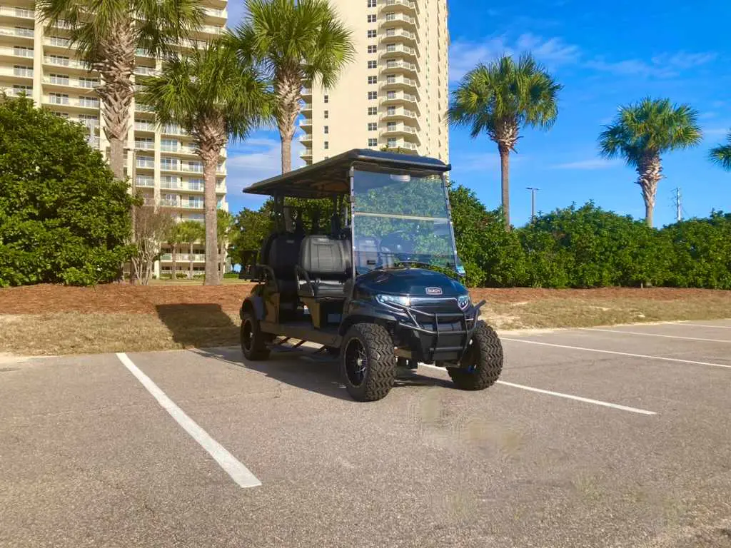 Lakefront condo near the beach with shared pool & two balconies - snowbird friendly