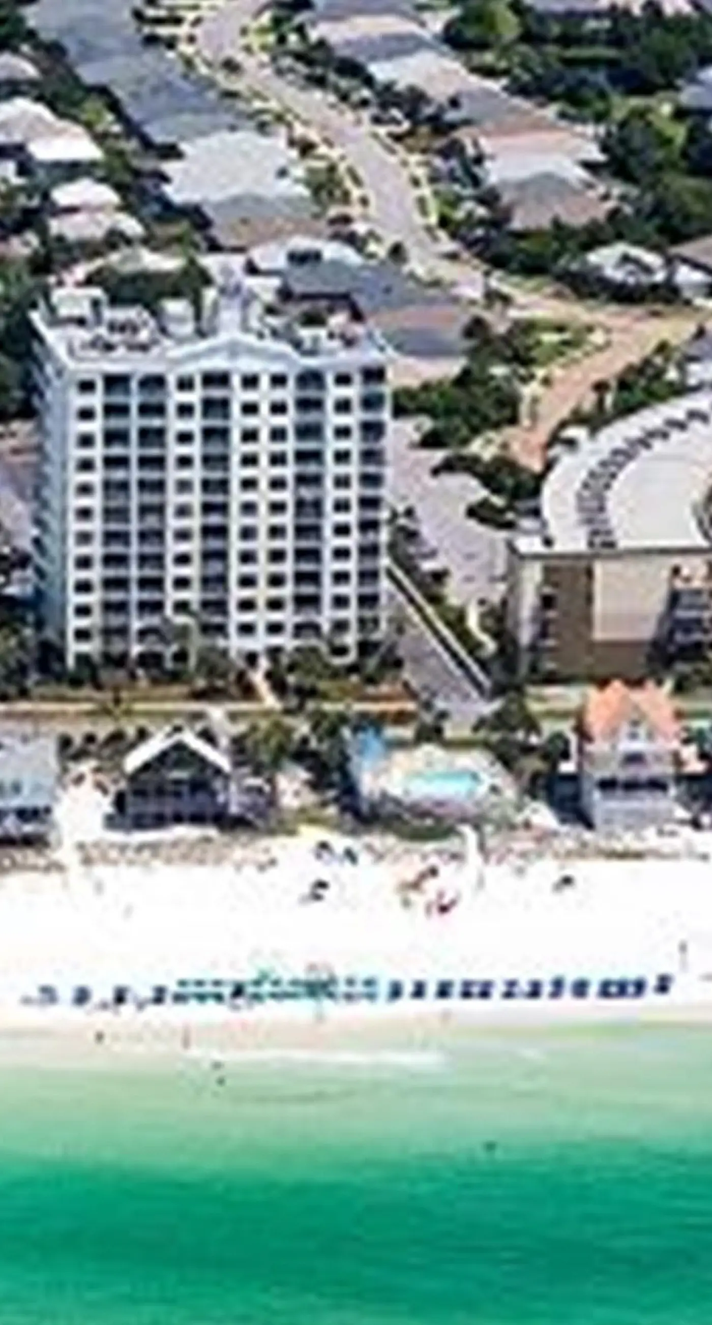 Beautiful and spacious condo with shared pool & beach access