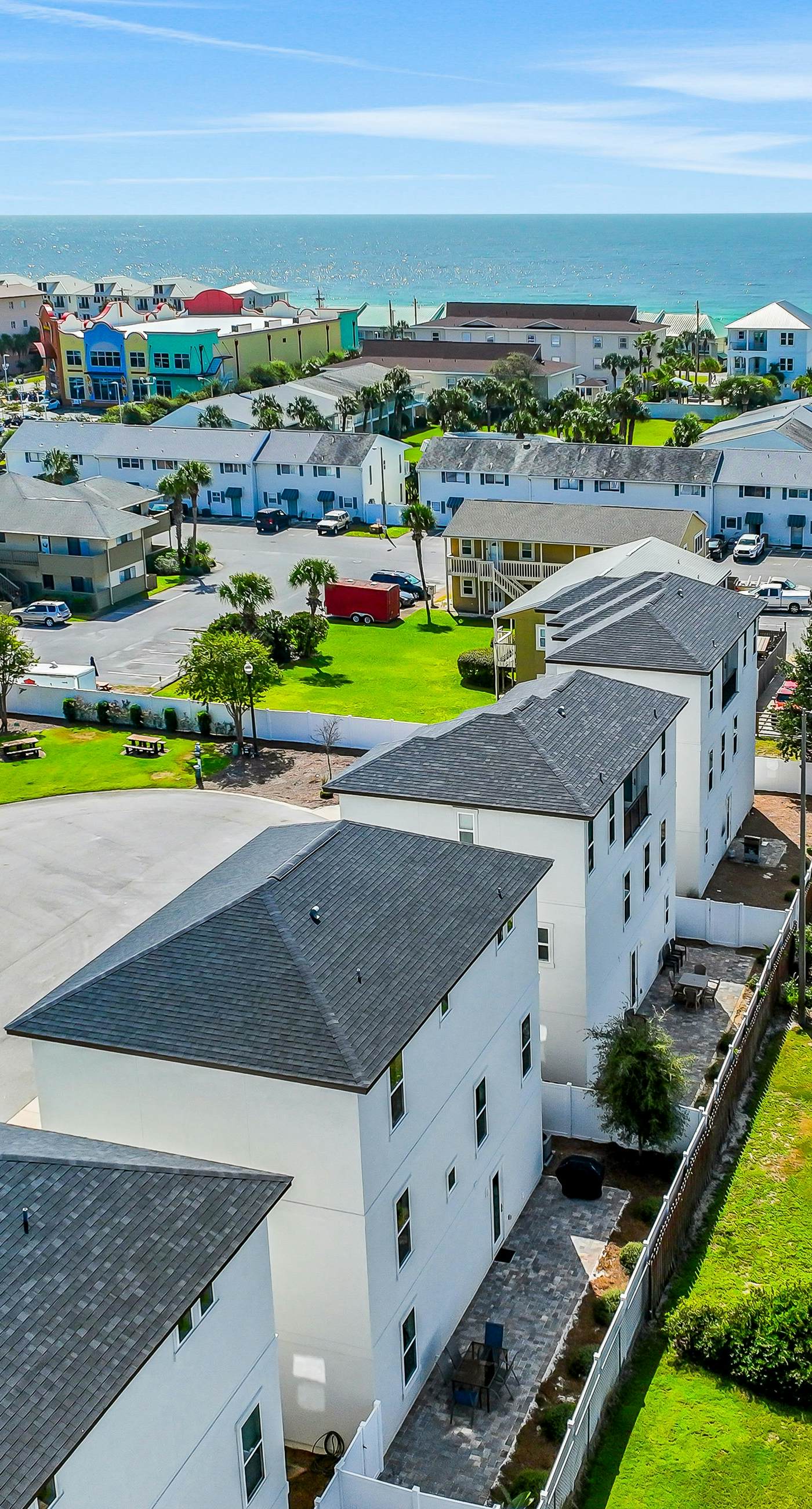 Luxe dog-friendly home - pool access & 5-minute walk to beach