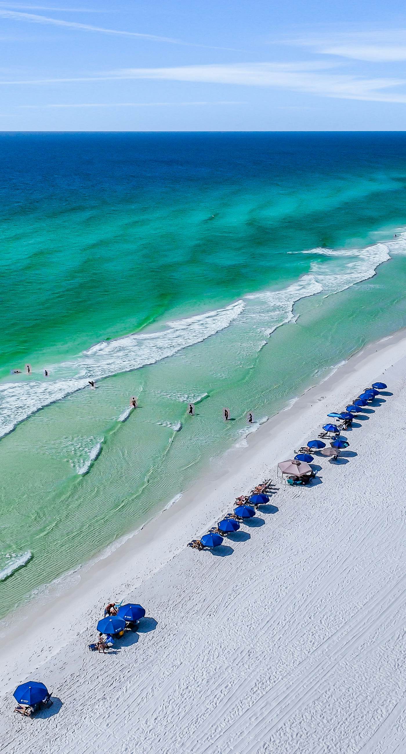 Luxe dog-friendly home - pool access & 5-minute walk to beach