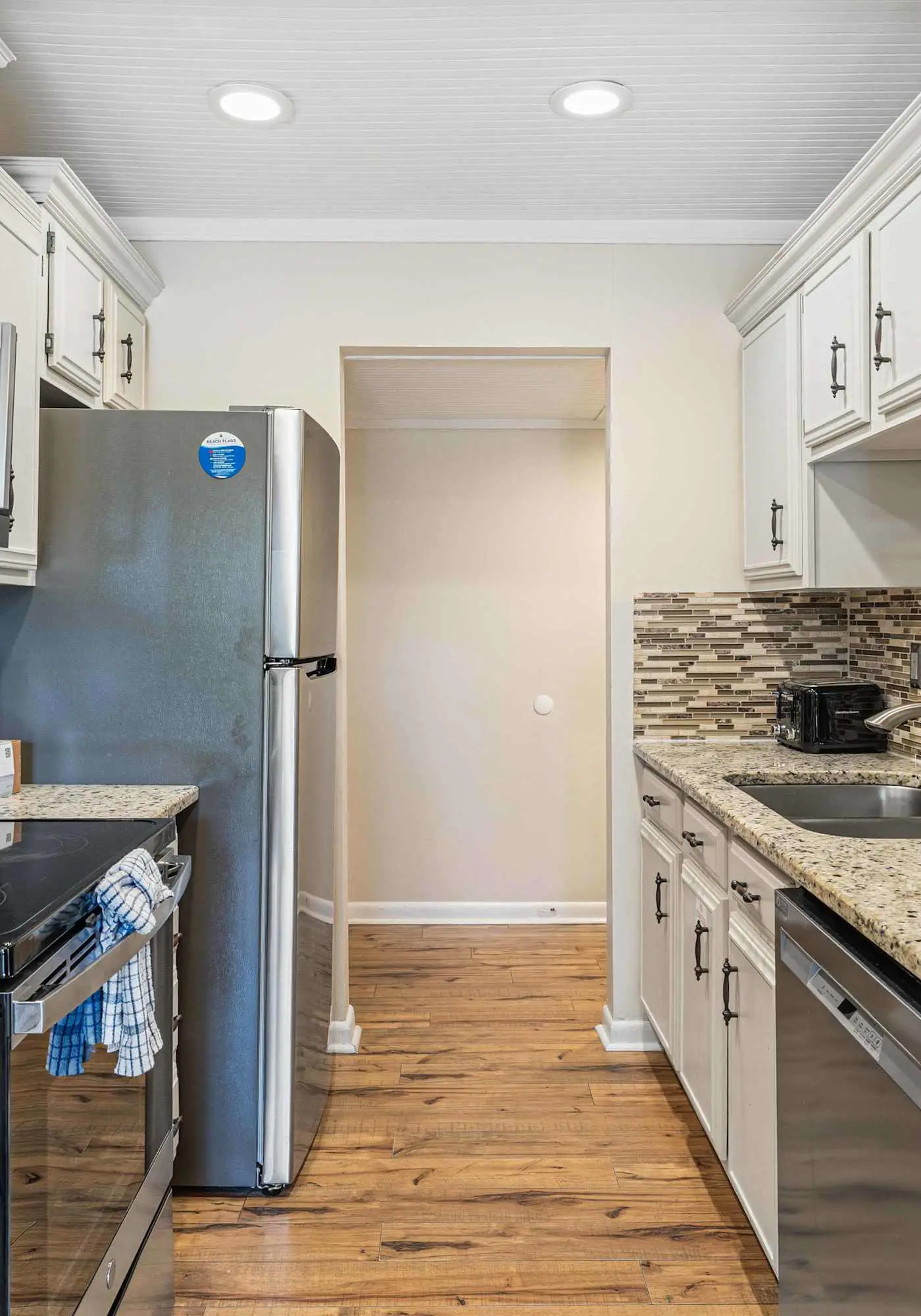 Sunny Seascape Condo with Spacious Balcony - Pools, Golf & Tennis
