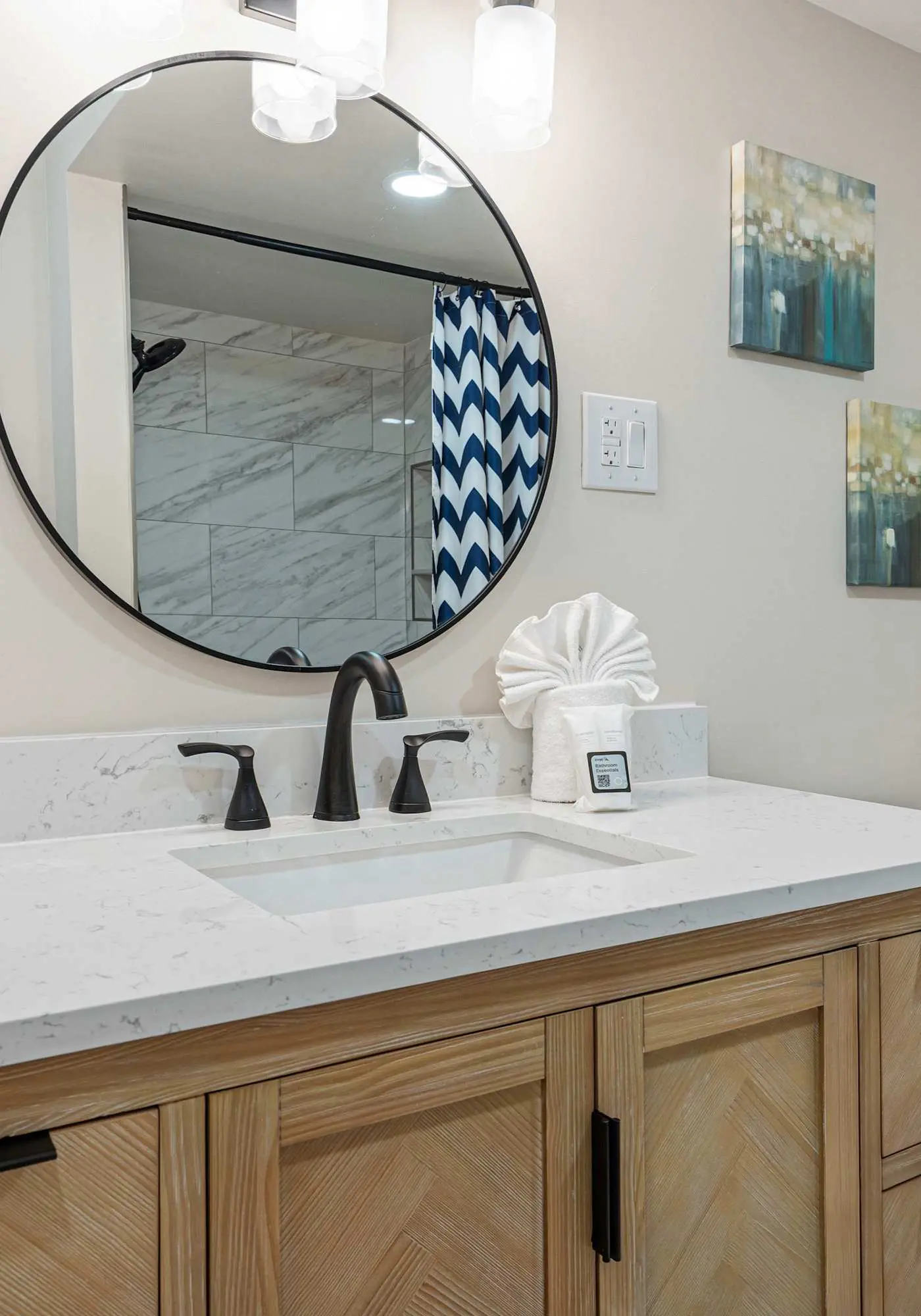 Sunny Seascape Condo with Spacious Balcony - Pools, Golf & Tennis