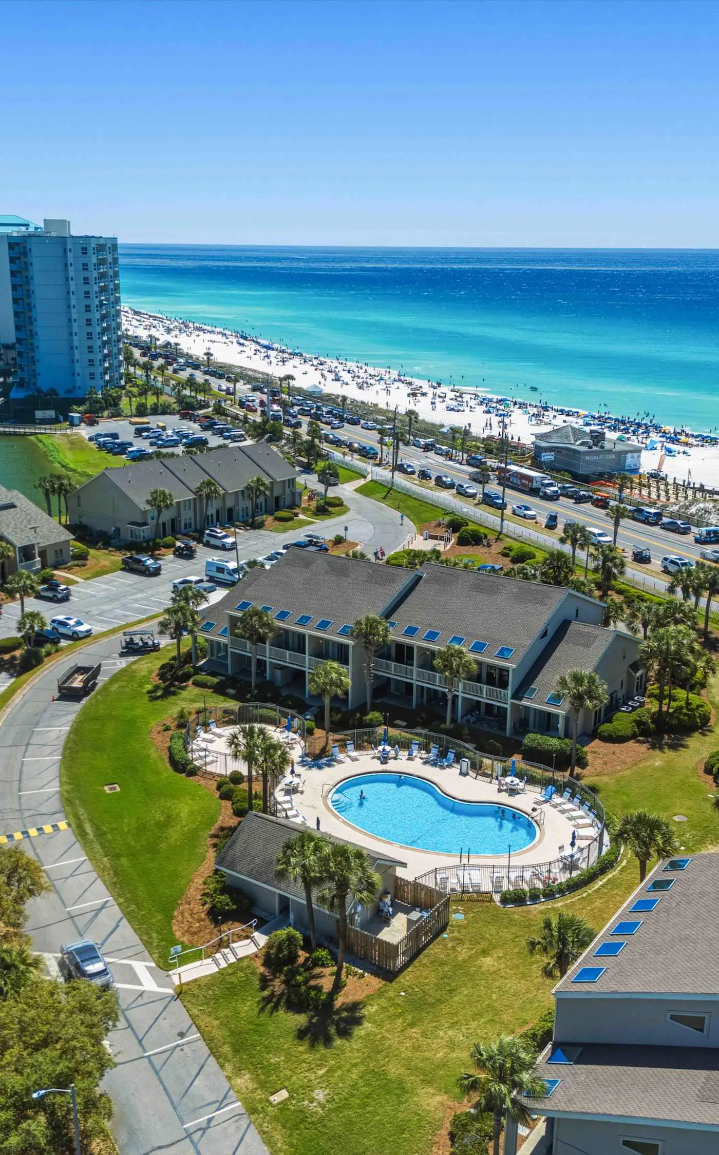 Sunny Seascape Condo with Spacious Balcony - Pools, Golf & Tennis