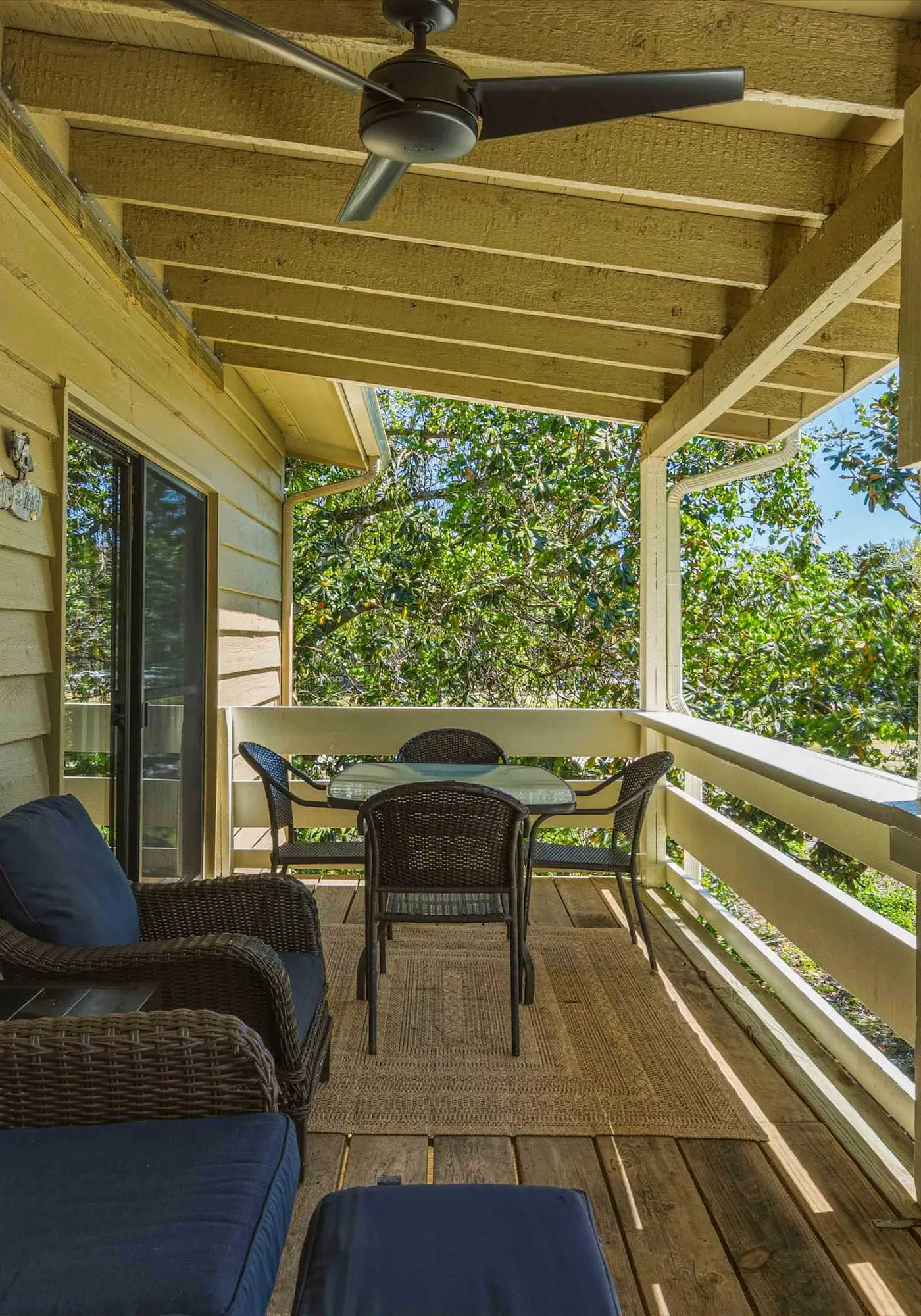 Sunny Seascape Condo with Spacious Balcony - Pools, Golf & Tennis