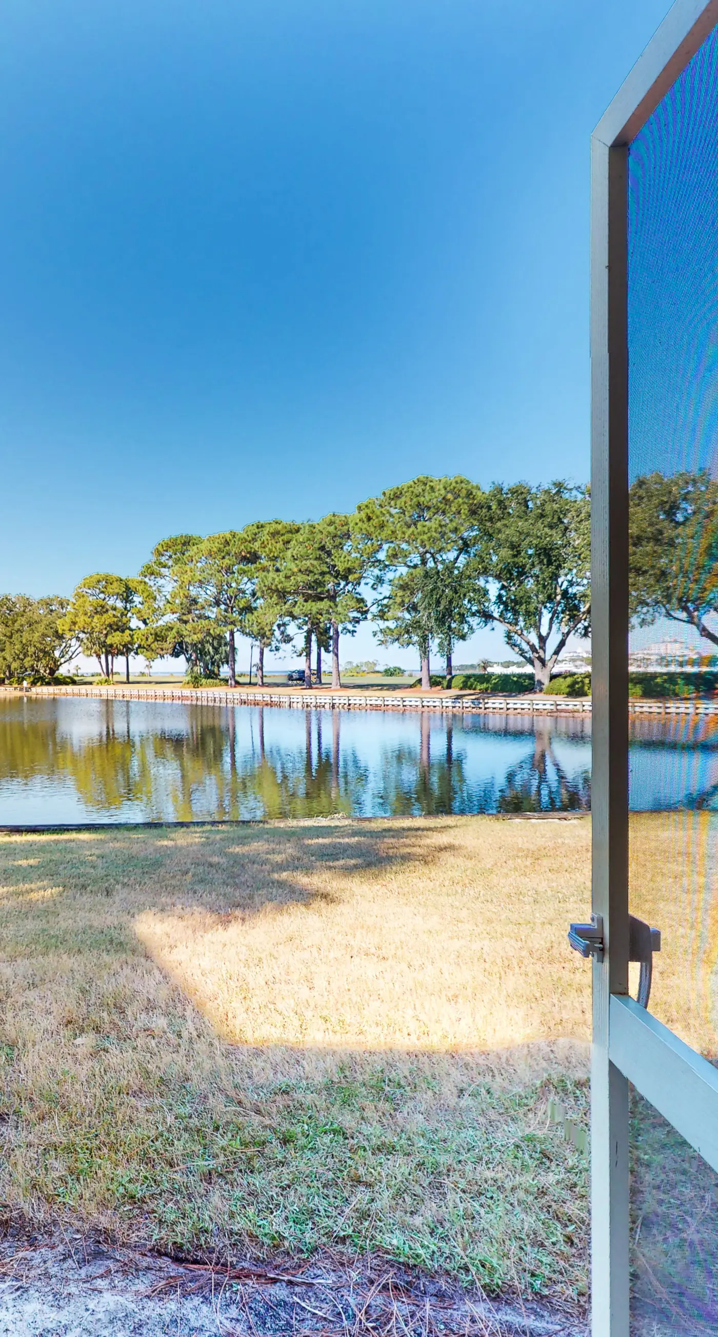 Waterfront townhome with pools, tennis & beach access