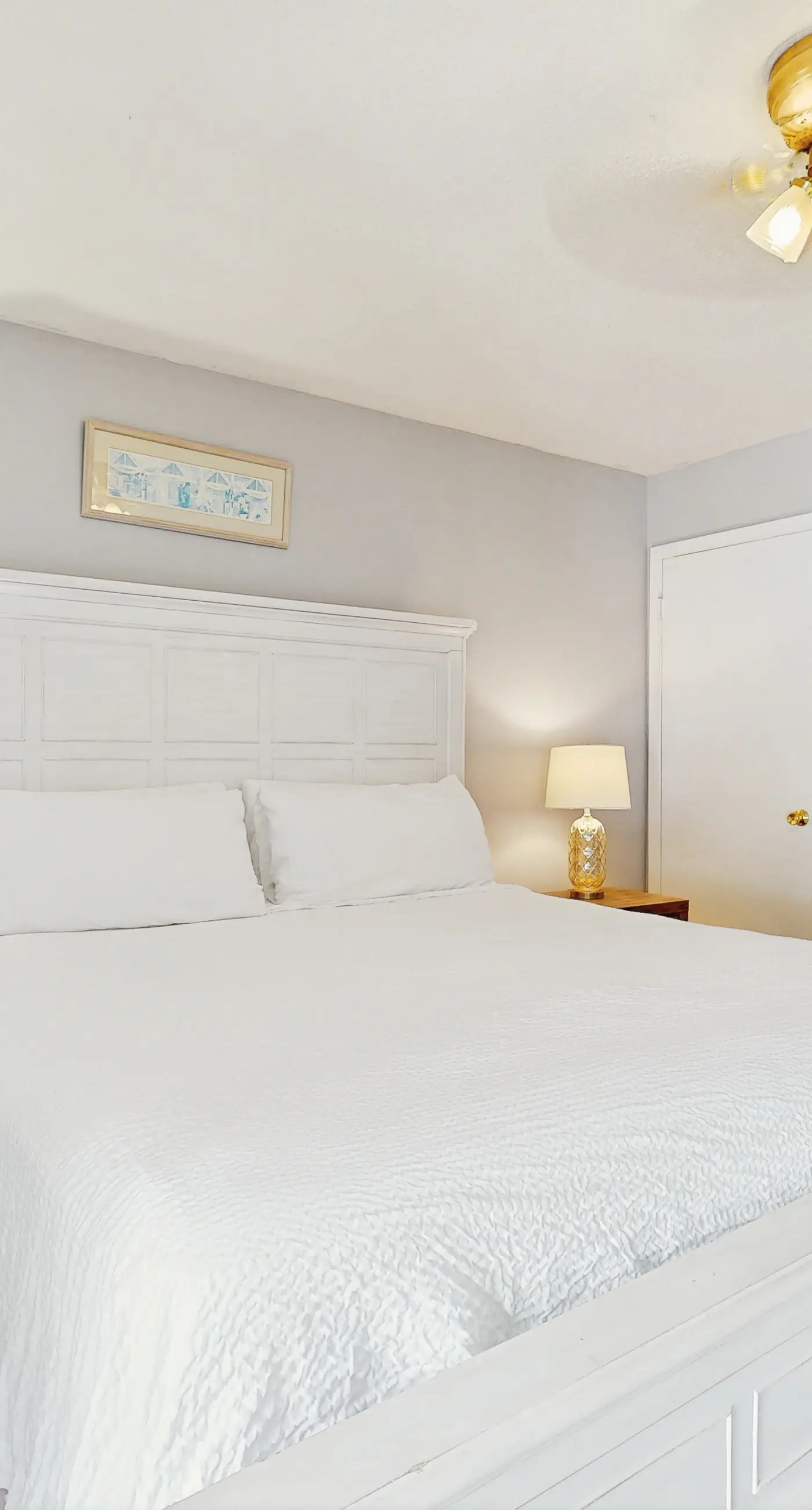 Waterfront townhome with pools, tennis & beach access