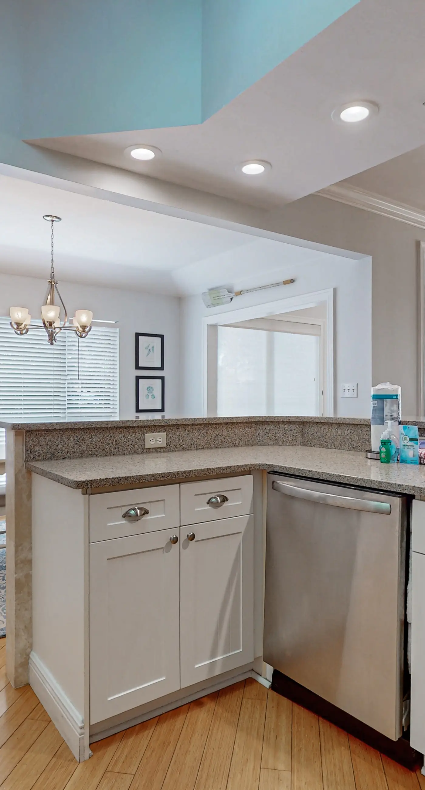 Gorgeous coastal home with shared pool, beach access and golf