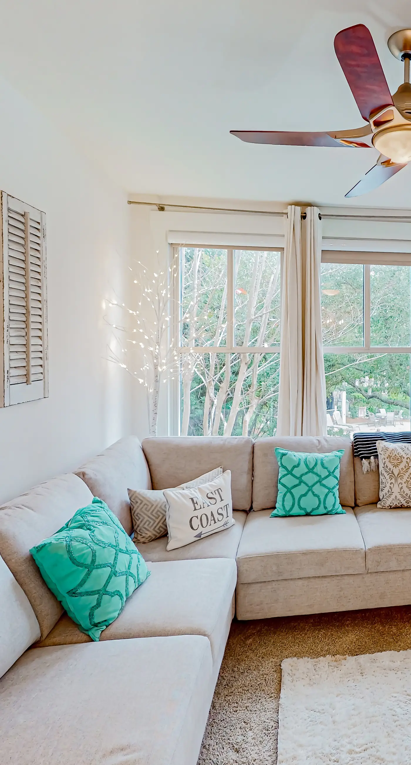 Elegant condo at the Village of Baytowne Wharf with pool, hot tub, & tennis