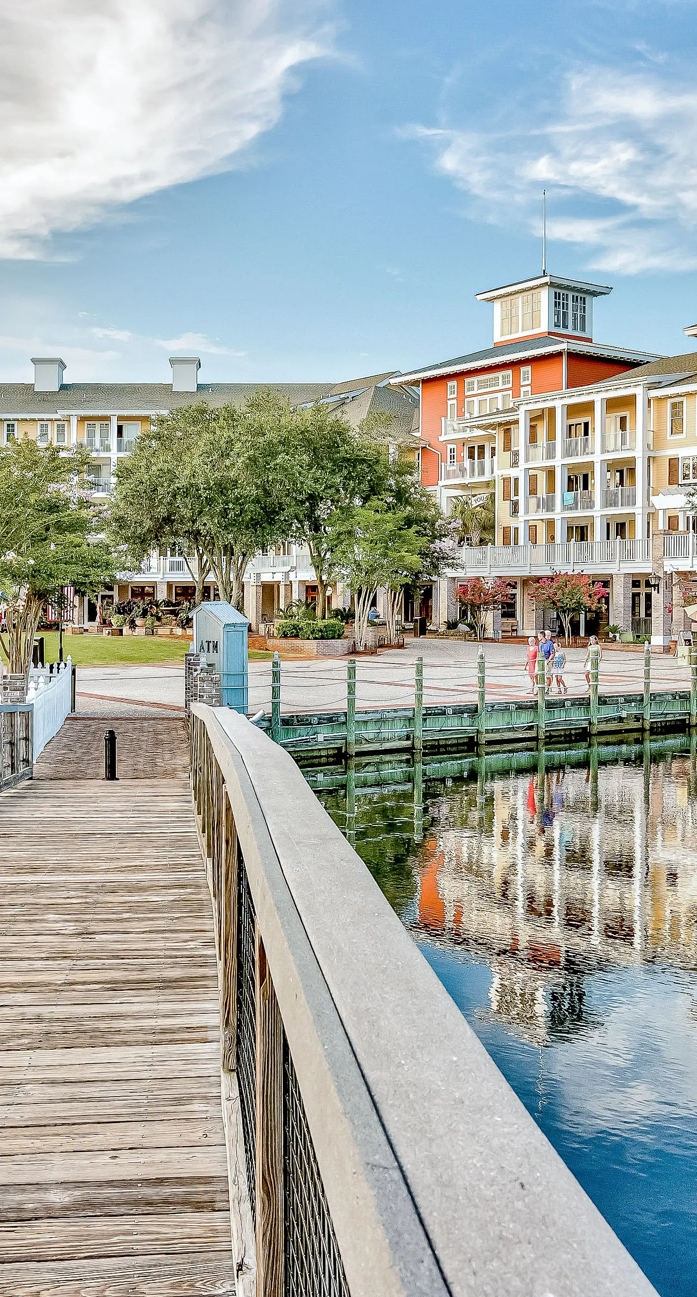 Elegant condo at the Village of Baytowne Wharf with pool, hot tub, & tennis