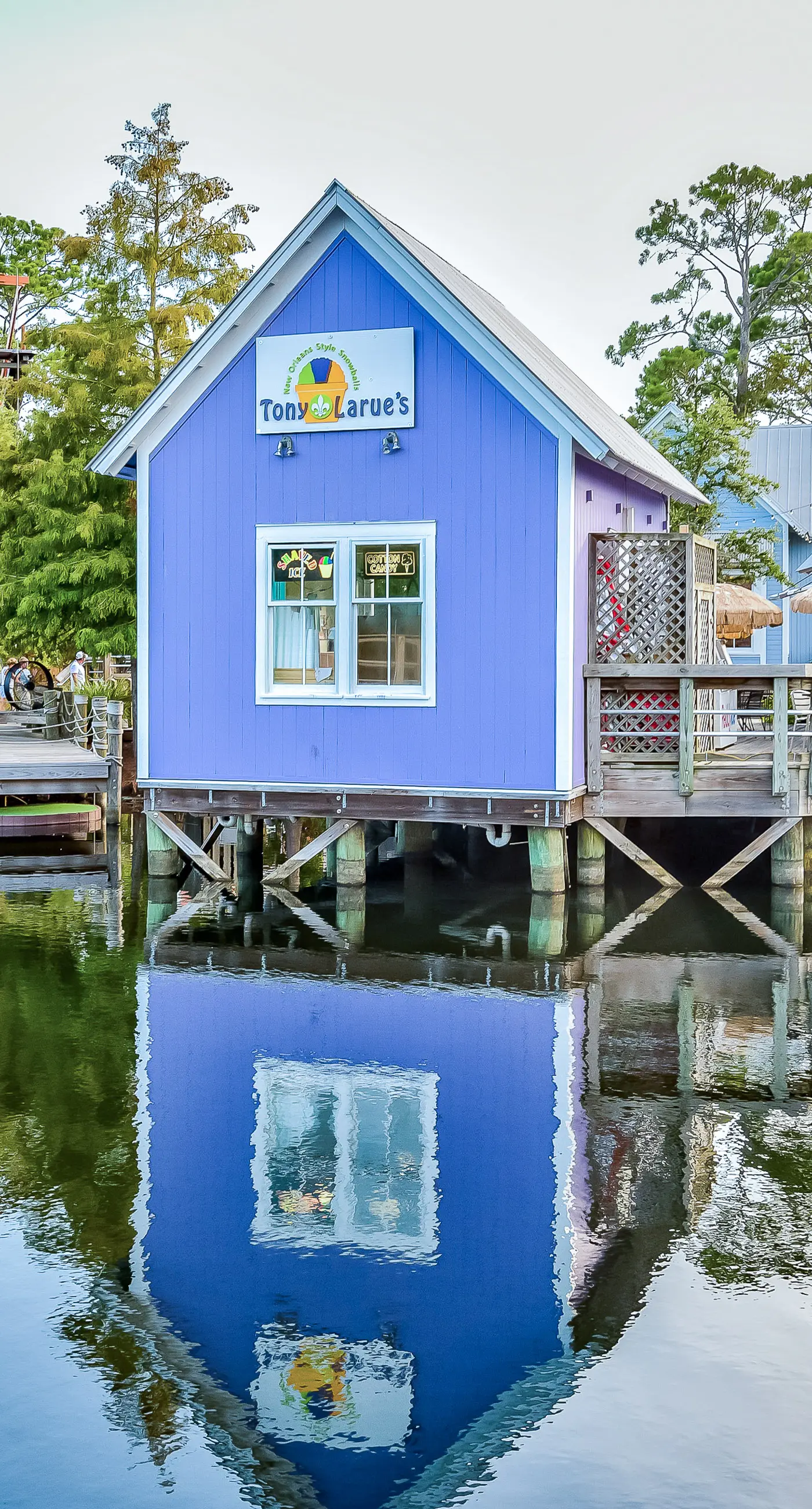Elegant condo at the Village of Baytowne Wharf with pool, hot tub, & tennis