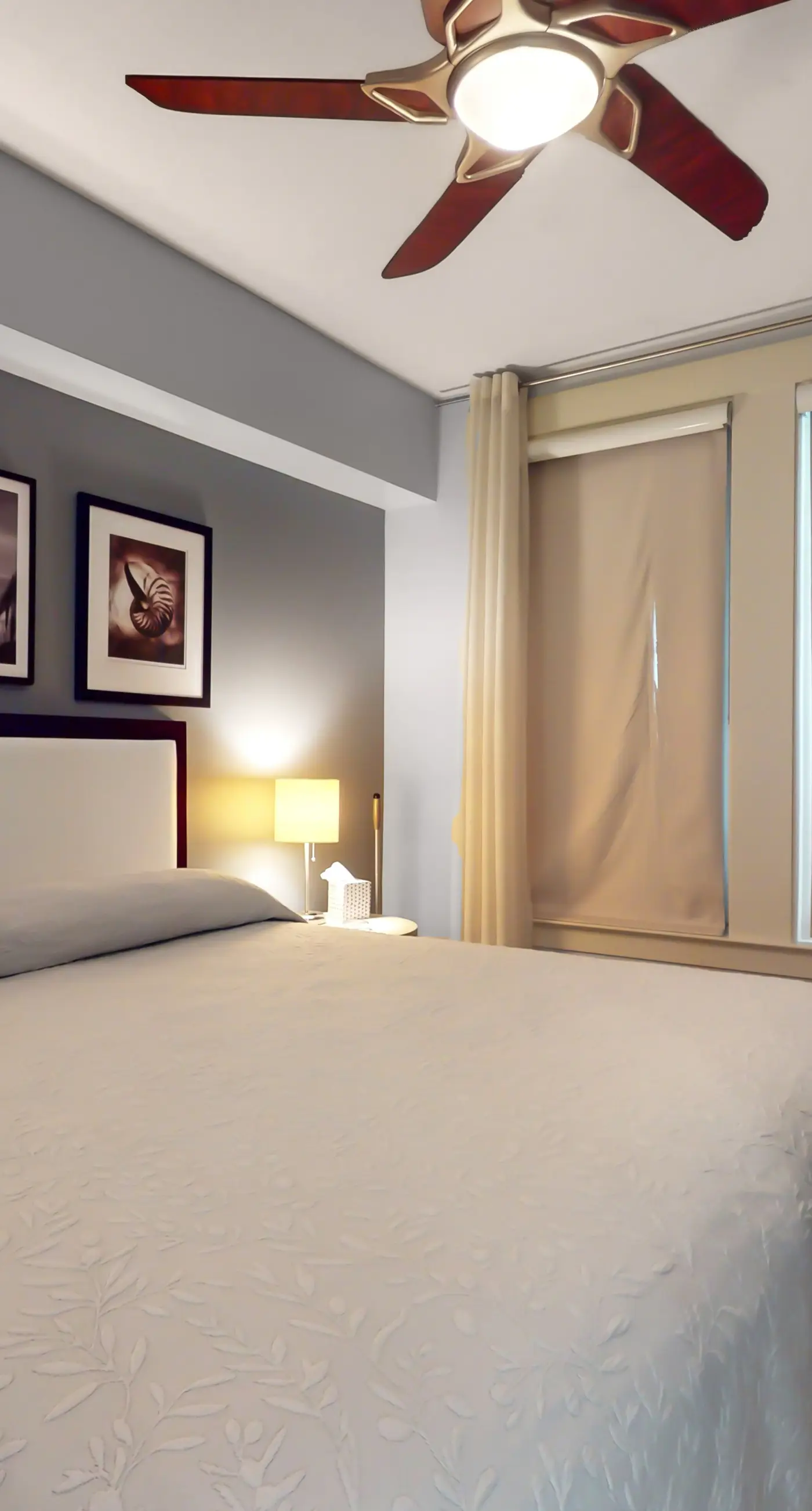 2nd-floor resort condo with balcony, on-site pool, golf, tennis & beach access