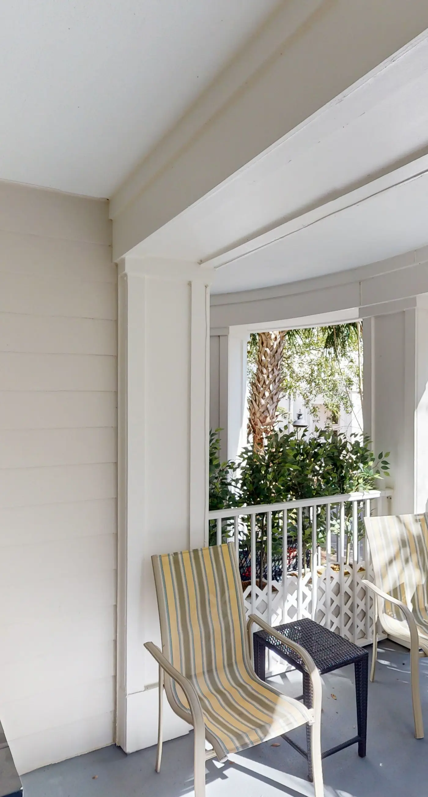 2nd-floor resort condo with balcony, on-site pool, golf, tennis & beach access