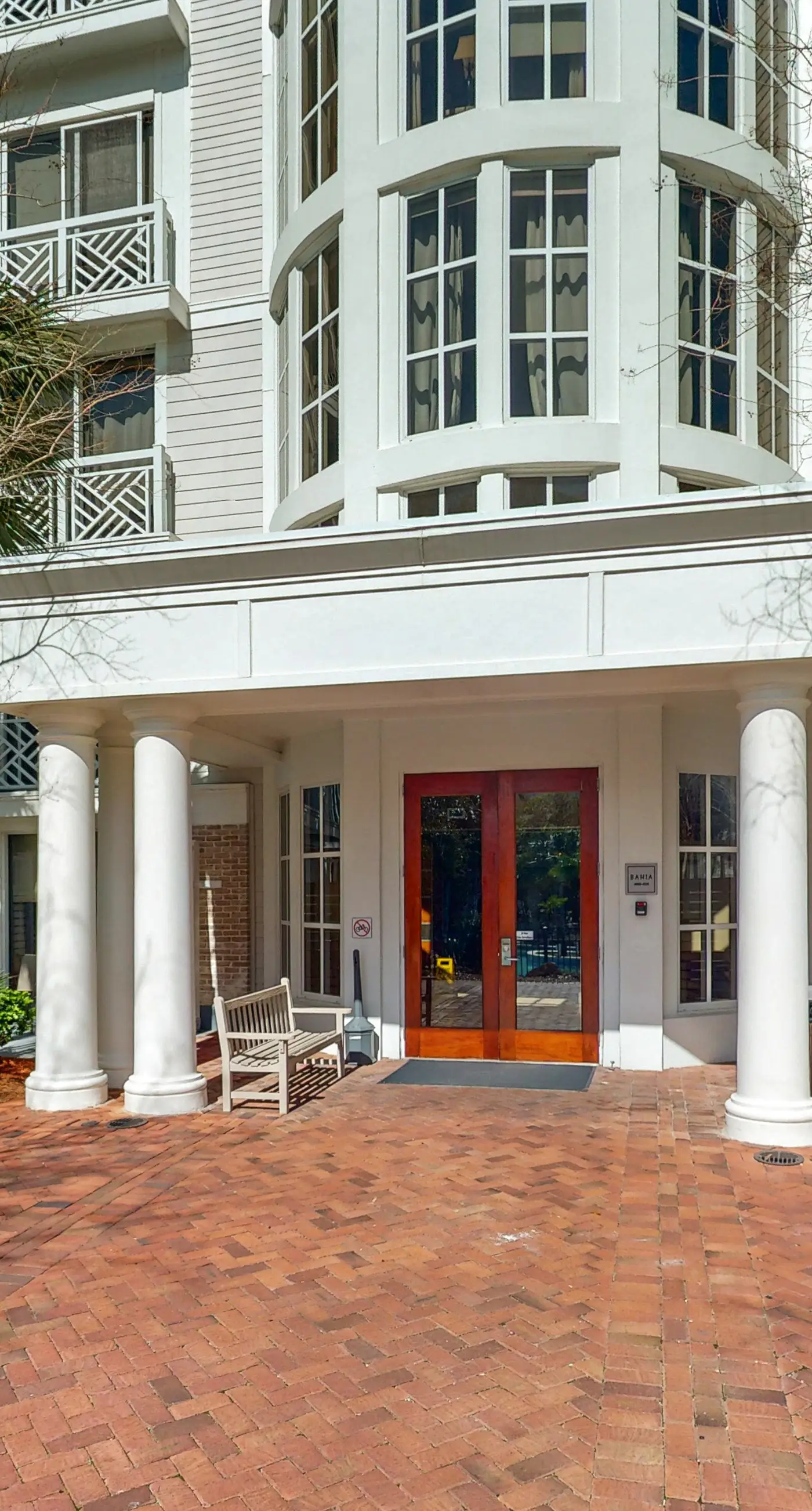 2nd-floor resort condo with balcony, on-site pool, golf, tennis & beach access